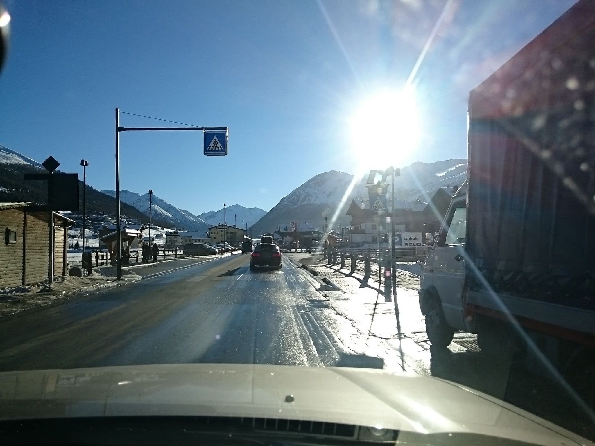 Street view near Albergo Hotel Flora, Livigno — © voschix (CC BY-SA · Mapillary)