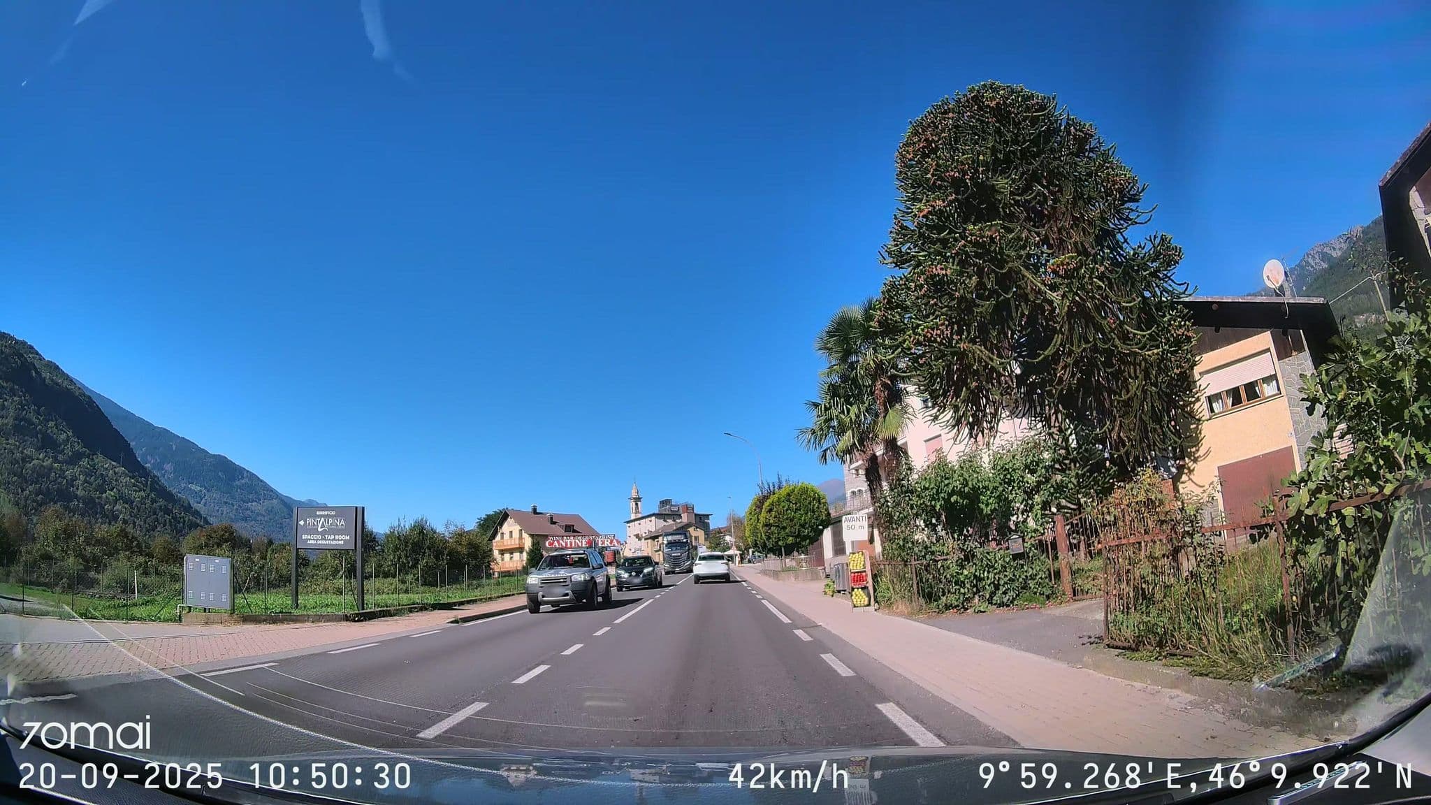Street view near B&B Il Grappolo, Chiuro — © doriel (CC BY-SA · Mapillary)