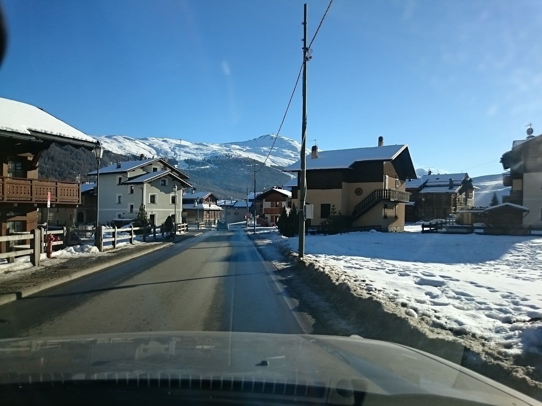 Street view near Chalets Molin Amazing Bed, Livigno — © voschix (CC BY-SA · Mapillary)