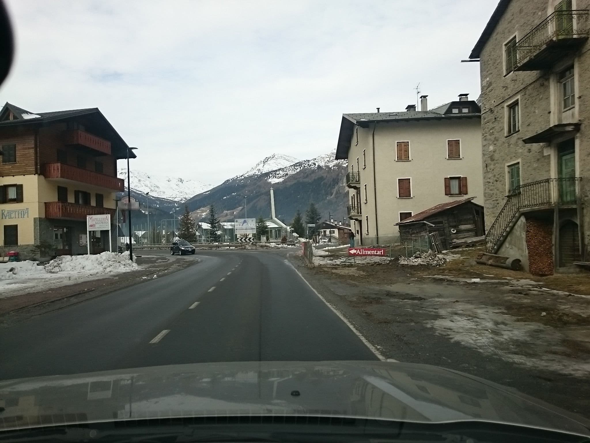 Street view near Casa Pienzi, Isolaccia — © voschix (CC BY-SA · Mapillary)