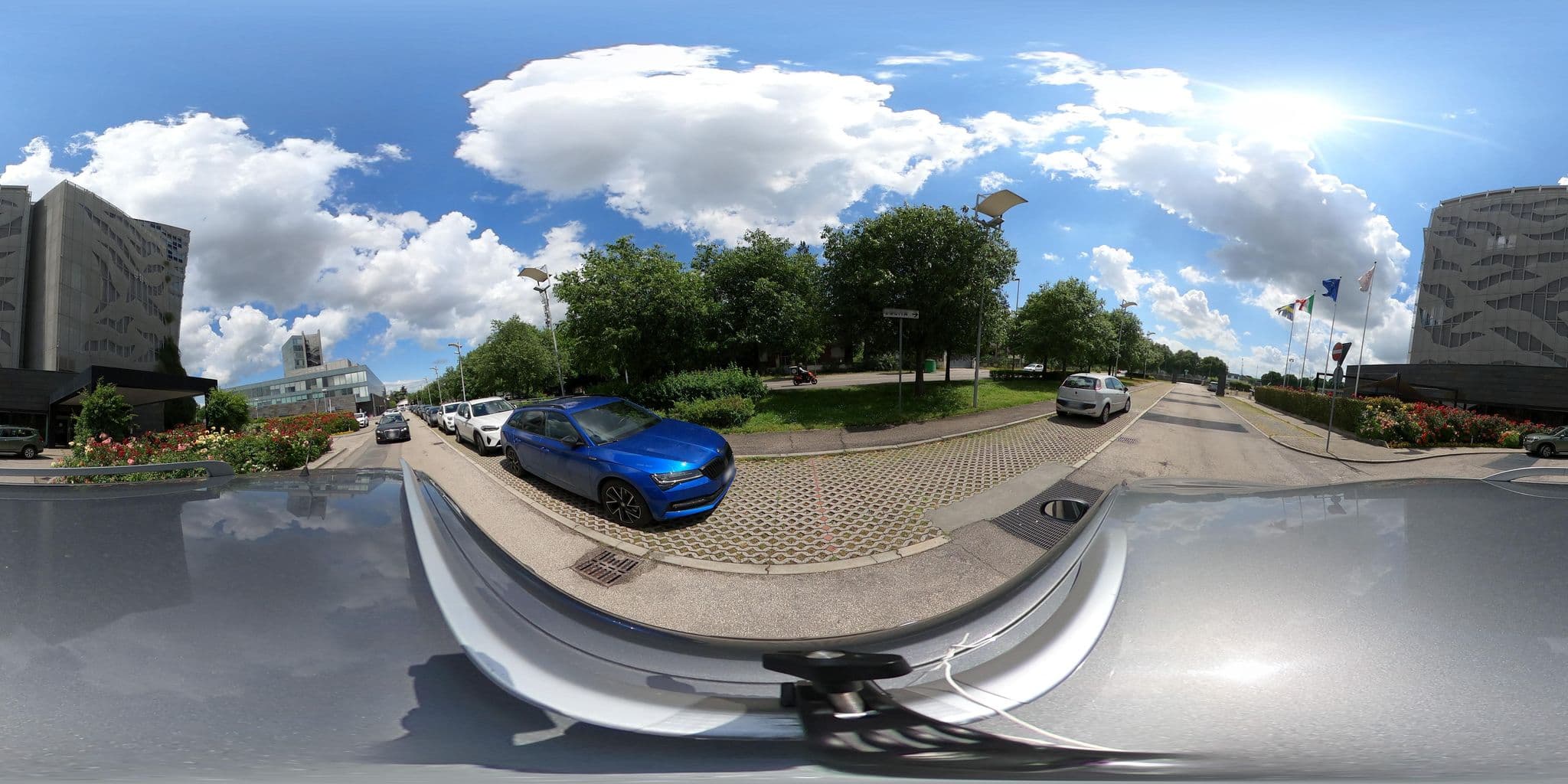 Street view near Crowne Plaza Wellness, Verona — © canfe (CC BY-SA · Mapillary)
