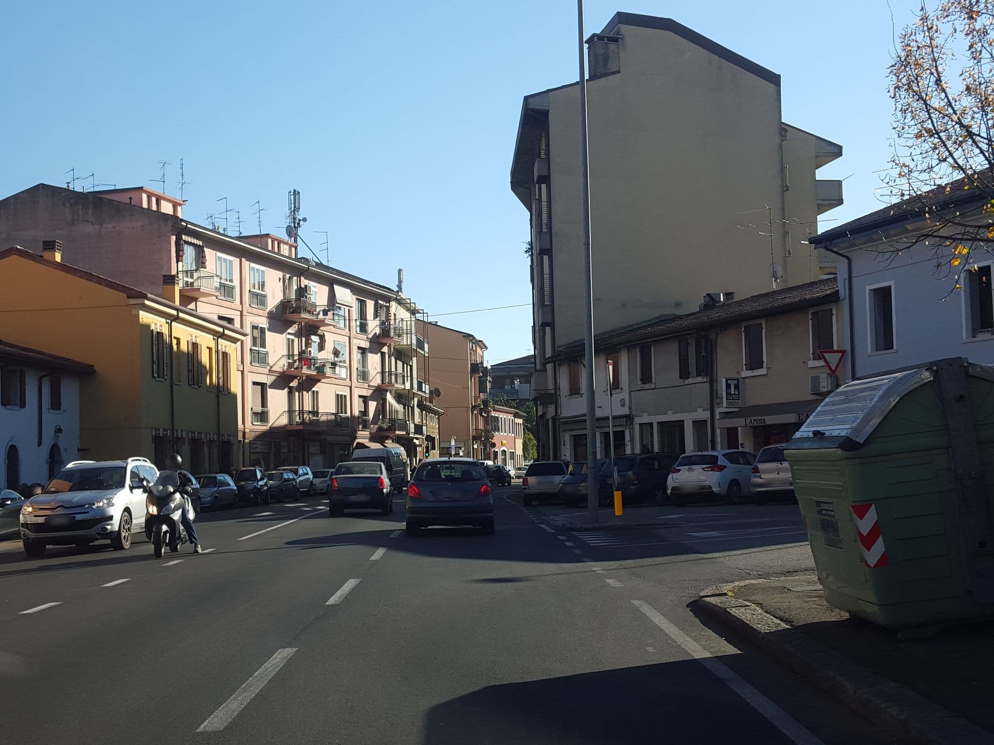 Street view near Marconi Rooms 1, 2, 3 Casa Stella, Verona — © lucamenini (CC BY-SA · Mapillary)