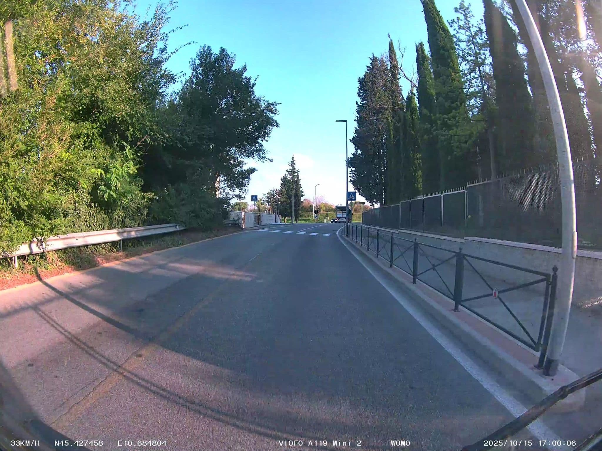 Street view near Società Alberghiera Dolci Colli SNC di Sillamoni Lorena & C., Peschiera del Garda — © soulcover (CC BY-SA · Mapillary)