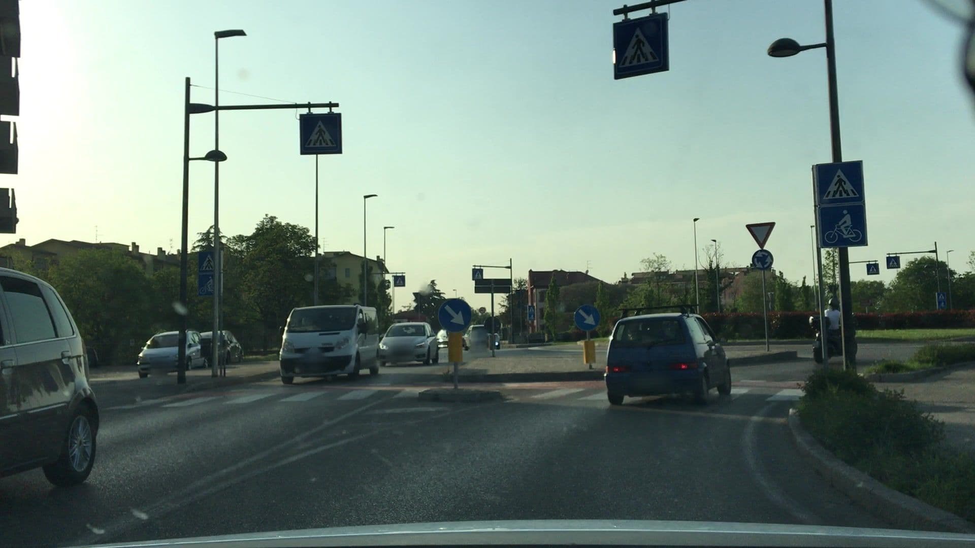 Street view near La Lupa, Verona — © lvl5 (CC BY-SA · Mapillary)