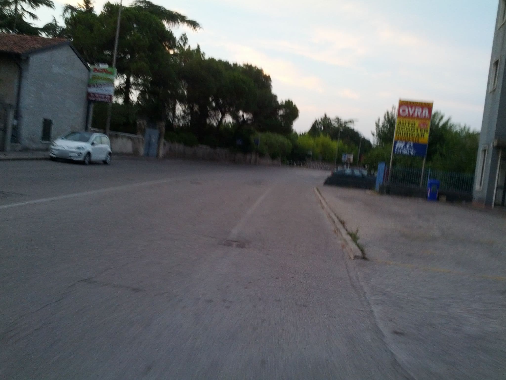 Street view near Corte Roveggia - Bilocale Monet, Verona — © zerrossetto (CC BY-SA · Mapillary)