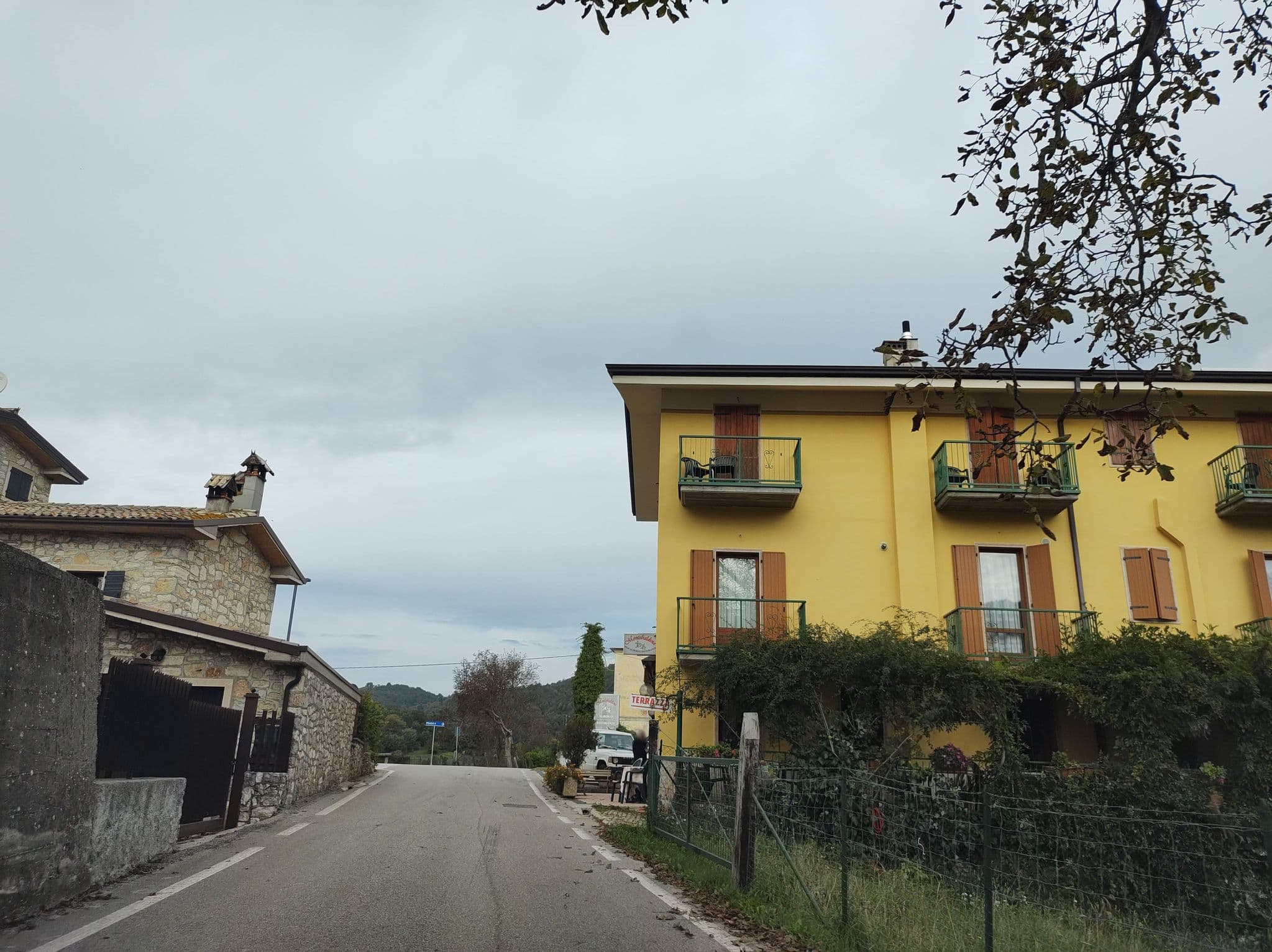 Street view near Albergo Monte Baldina, San Zeno — © thetornado76 (CC BY-SA · Mapillary)