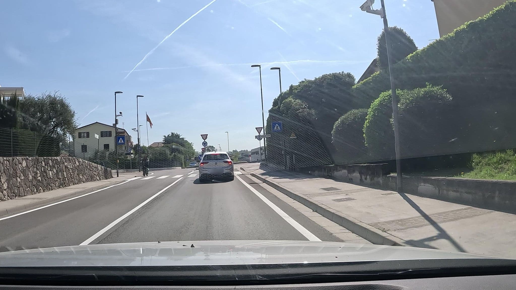 Street view near B&B Rosa del Garda, Lazise — © stefanro74 (CC BY-SA · Mapillary)
