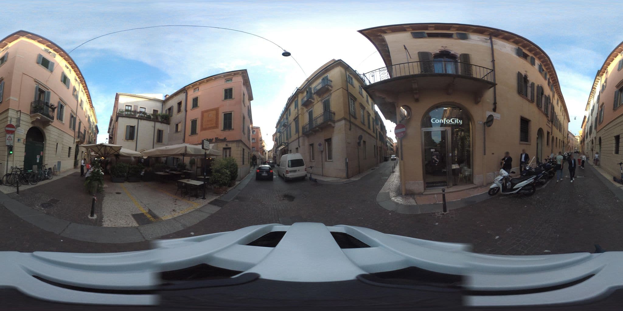 Street view near Hotel Torcolo, Verona — © giubar (CC BY-SA · Mapillary)