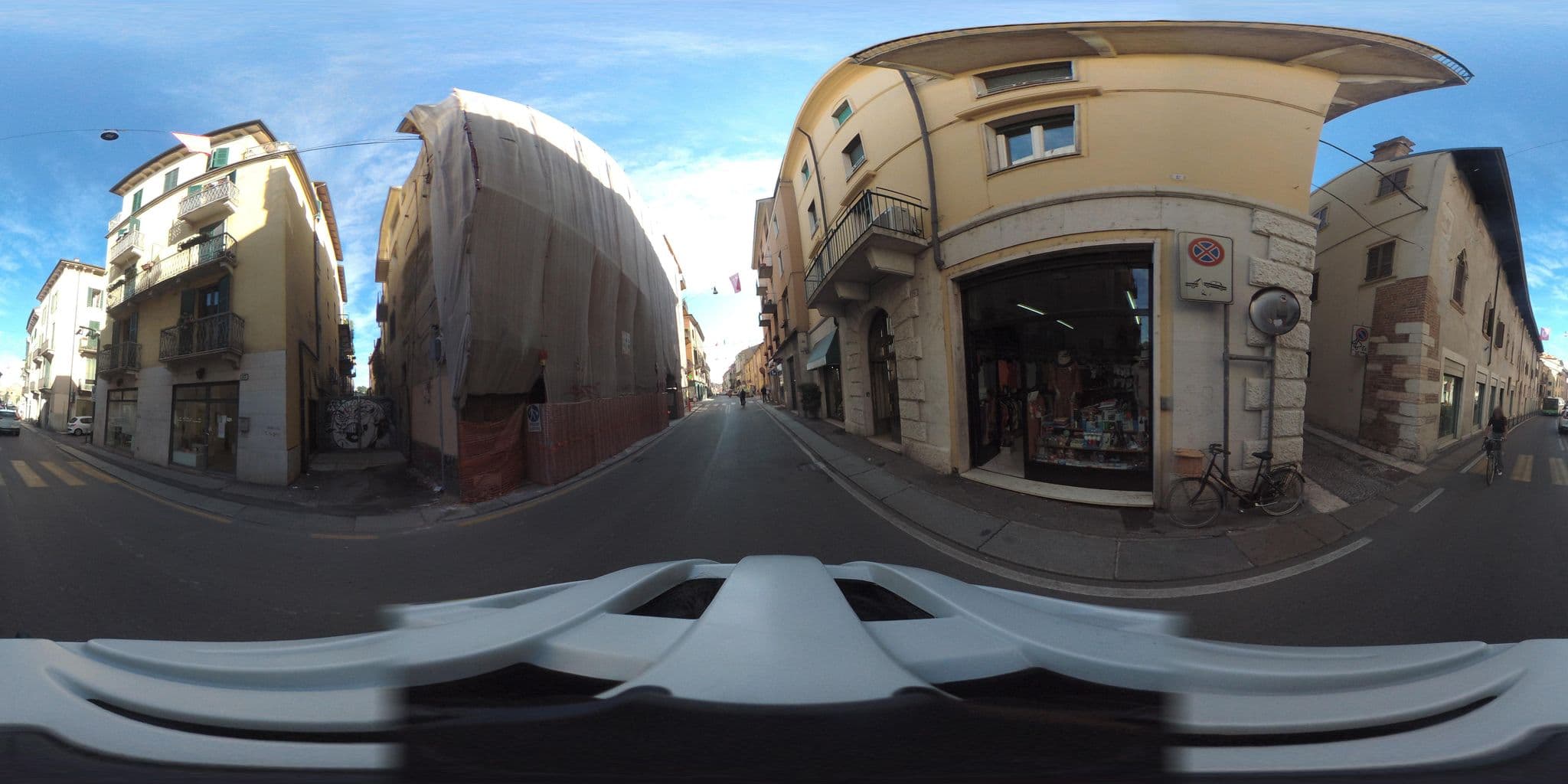 Street view near VERONALODGE, Verona — © giubar (CC BY-SA · Mapillary)