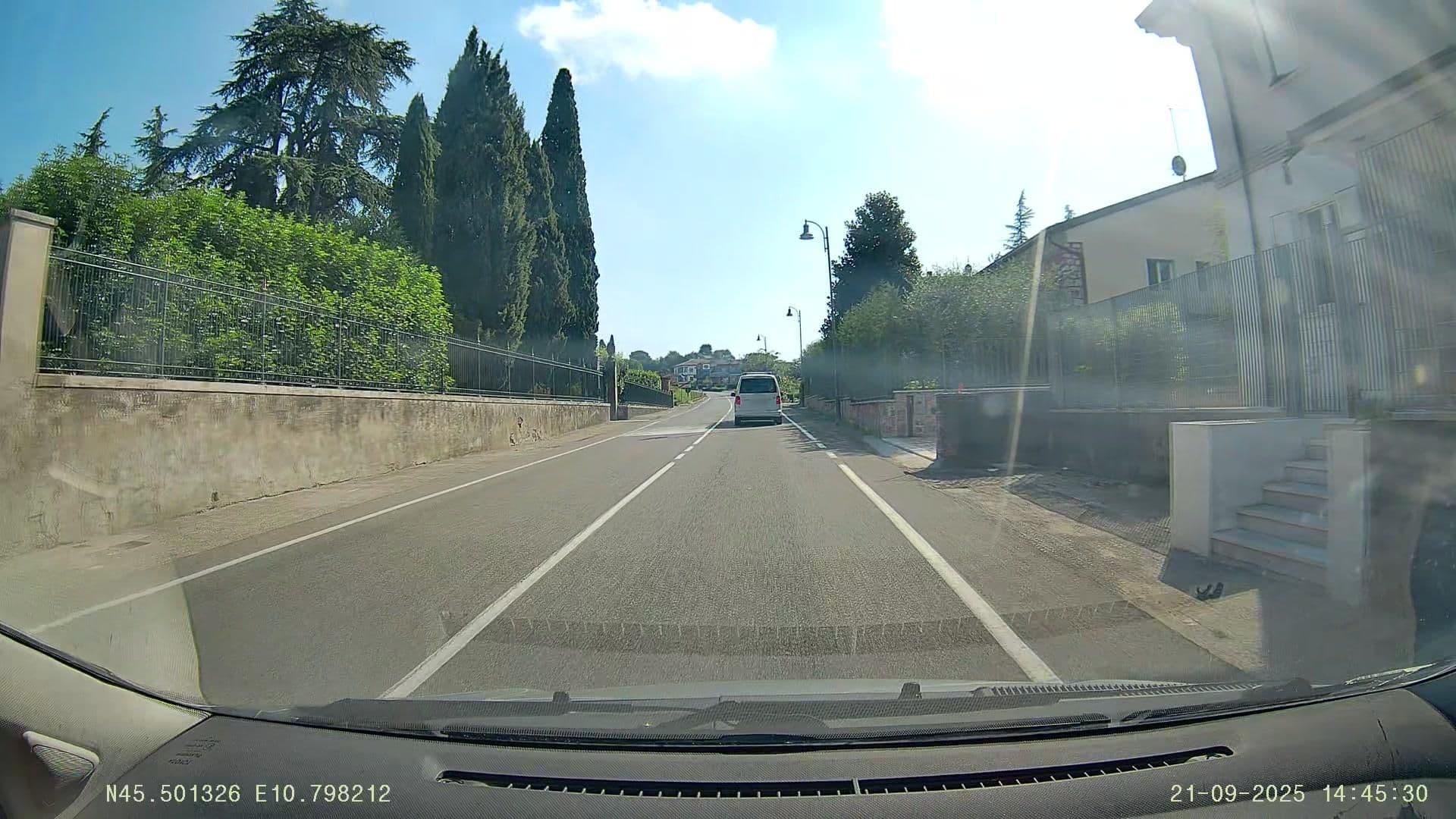 Street view near Villa Avesani, Pastrengo — © Jacopo86 (CC BY-SA · Mapillary)
