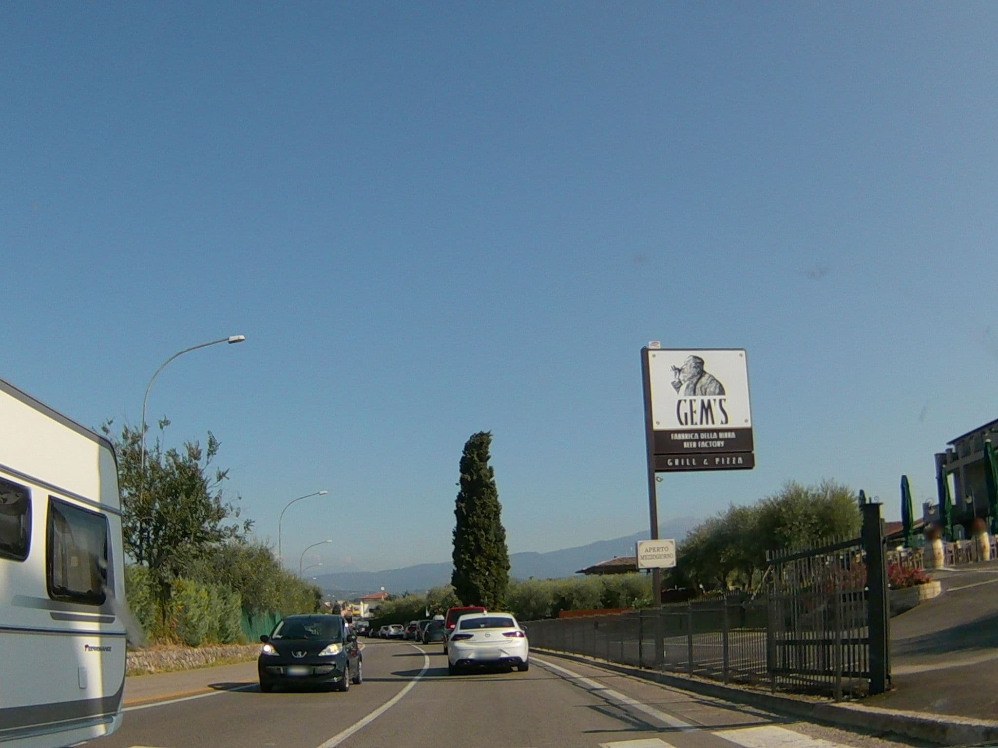 Street view near La Boheme Chambers, Lazise — © endszbrxns (CC BY-SA · Mapillary)