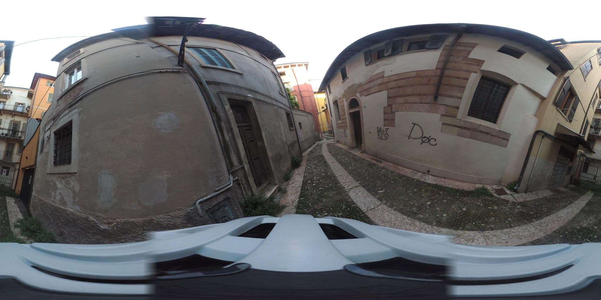 Street view near Suite della Scala, Verona — © giubar (CC BY-SA · Mapillary)
