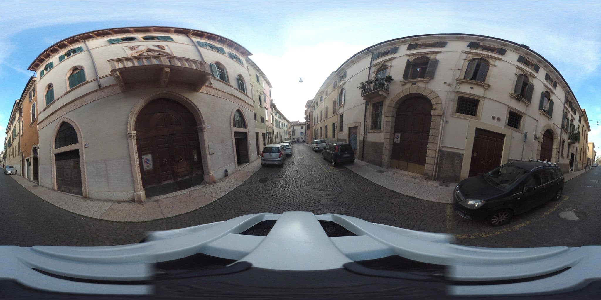 Street view near Gaetanotrezza14, Verona — © giubar (CC BY-SA · Mapillary)