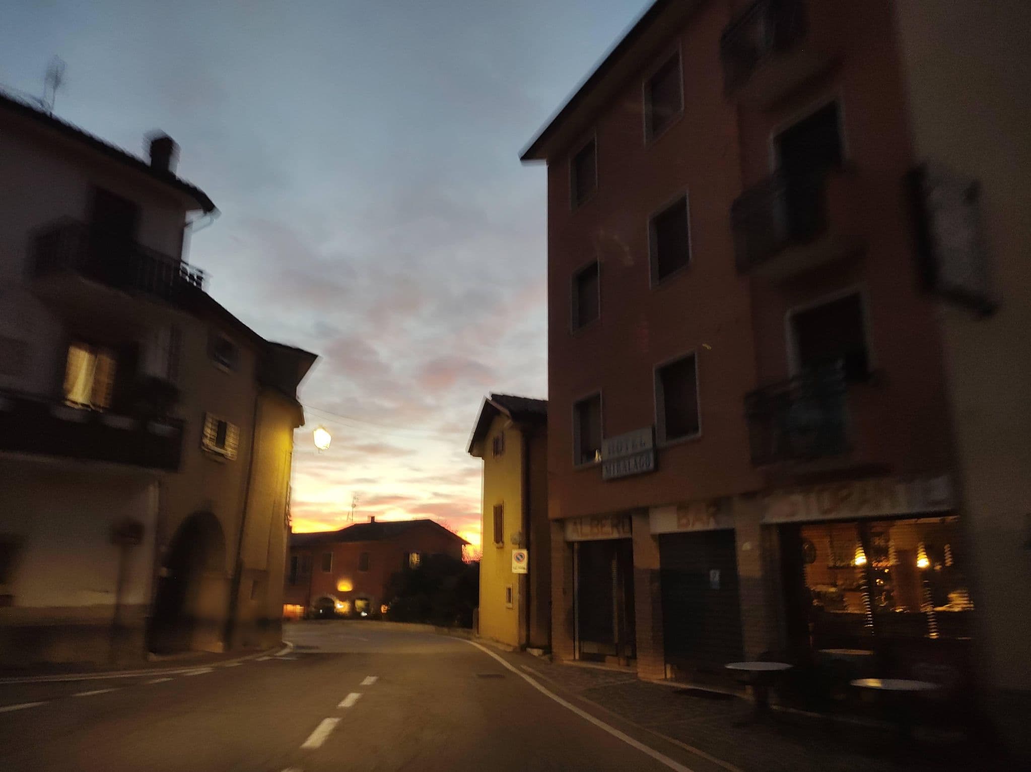 Street view near Albergo Mira Lago di Quinternetto Nicolina, San Zeno — © thetornado76 (CC BY-SA · Mapillary)