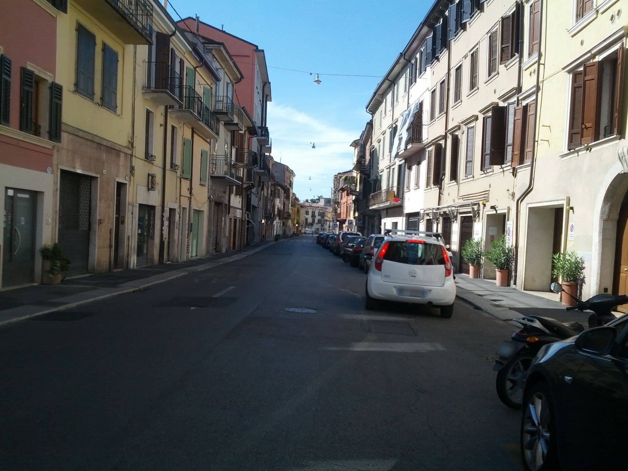Street view near Residenza al Parco, Verona — © zerrossetto (CC BY-SA · Mapillary)