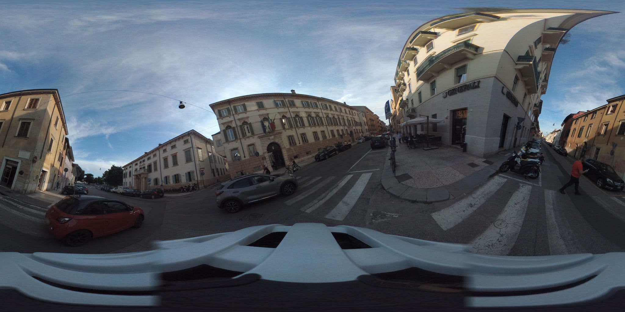 Street view near Antiche Colonne Suite, Verona — © giubar (CC BY-SA · Mapillary)