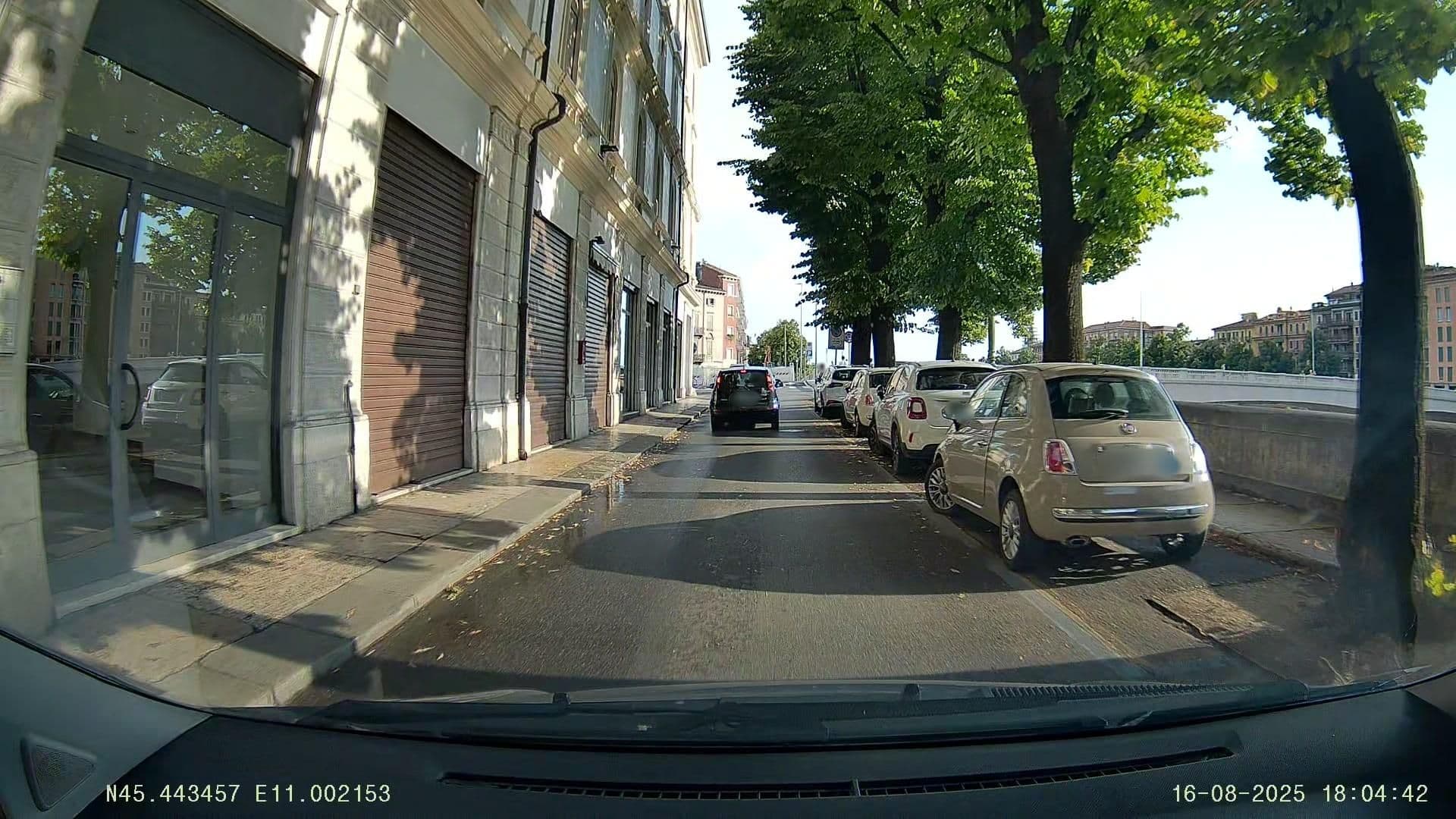 Street view near Rezzidenca Bacco, Verona — © Jacopo86 (CC BY-SA · Mapillary)