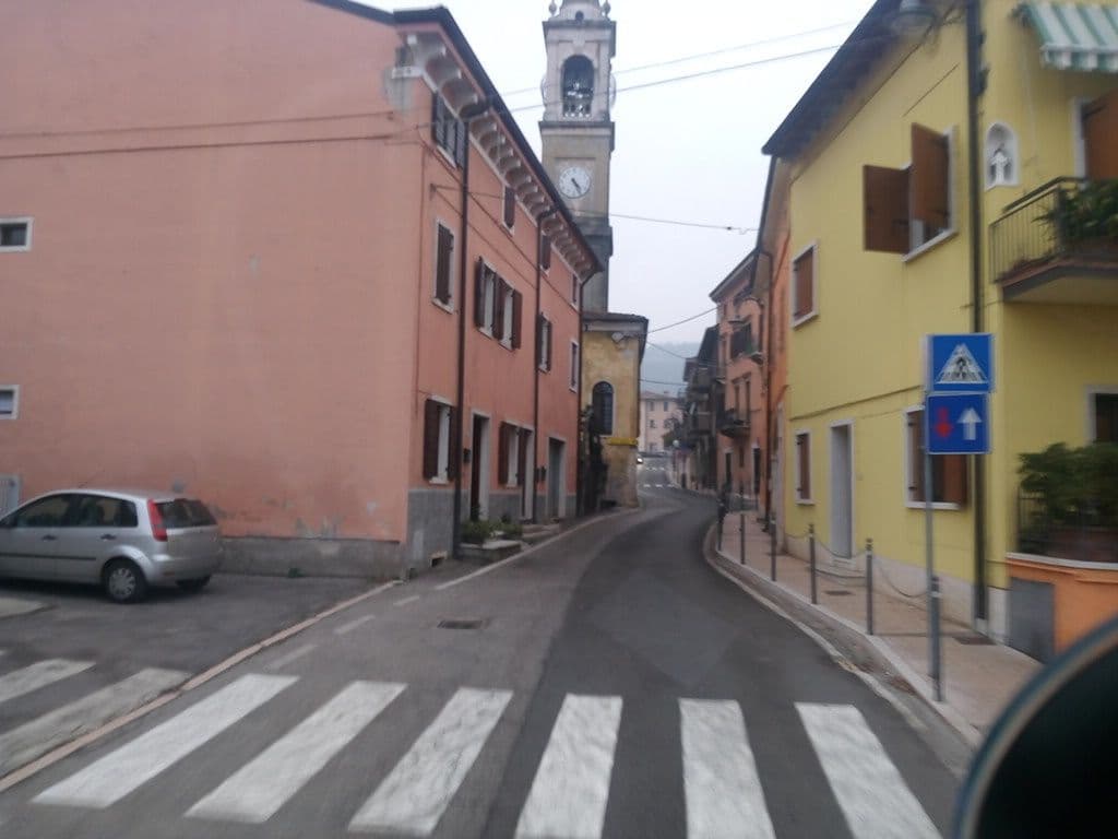 Street view near Le Salette, Fumane — © emicall (CC BY-SA · Mapillary)