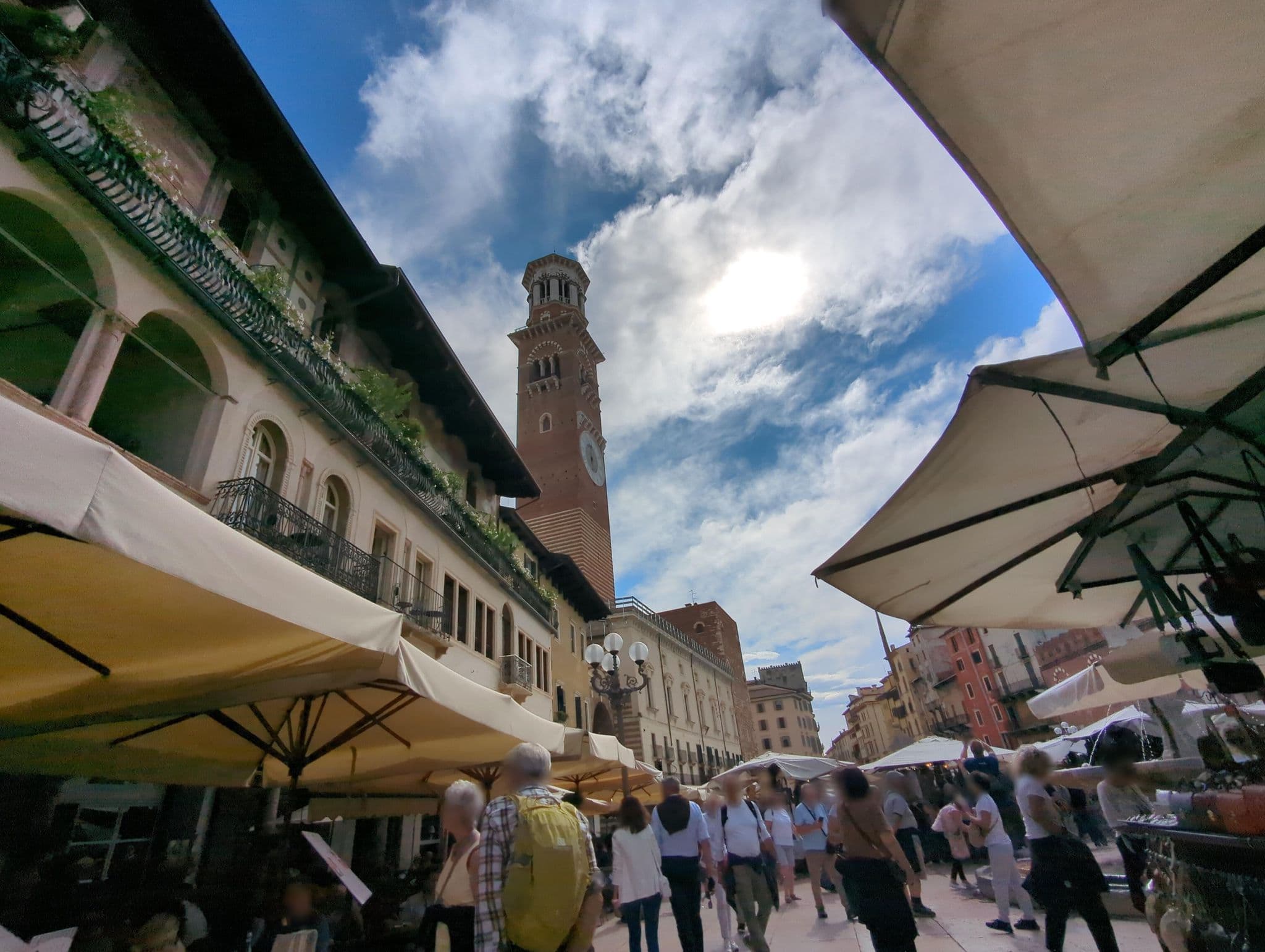 Street view near Corte Realdi Suites Piazza Erbe, Verona — © ente (CC BY-SA · Mapillary)