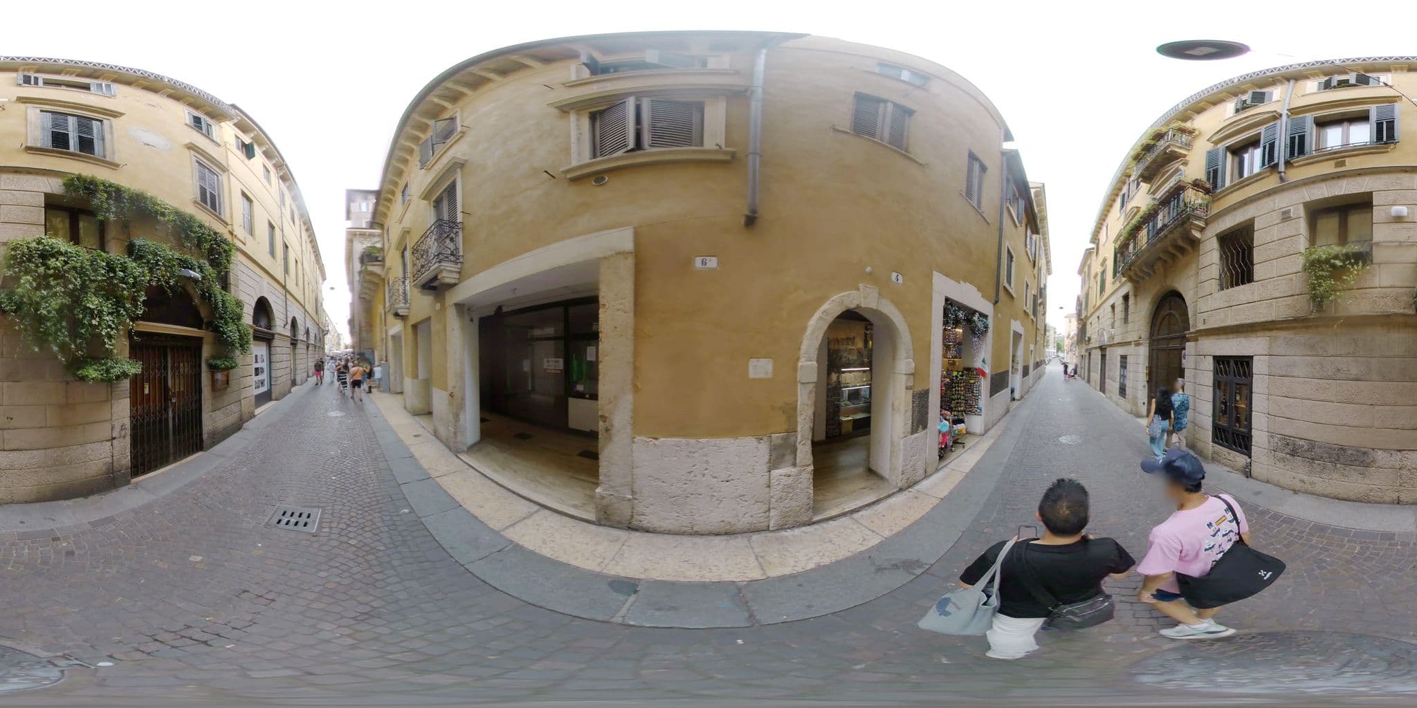 Street view near La Dimora di Giulietta, Verona — © mapconcierge (CC BY-SA · Mapillary)