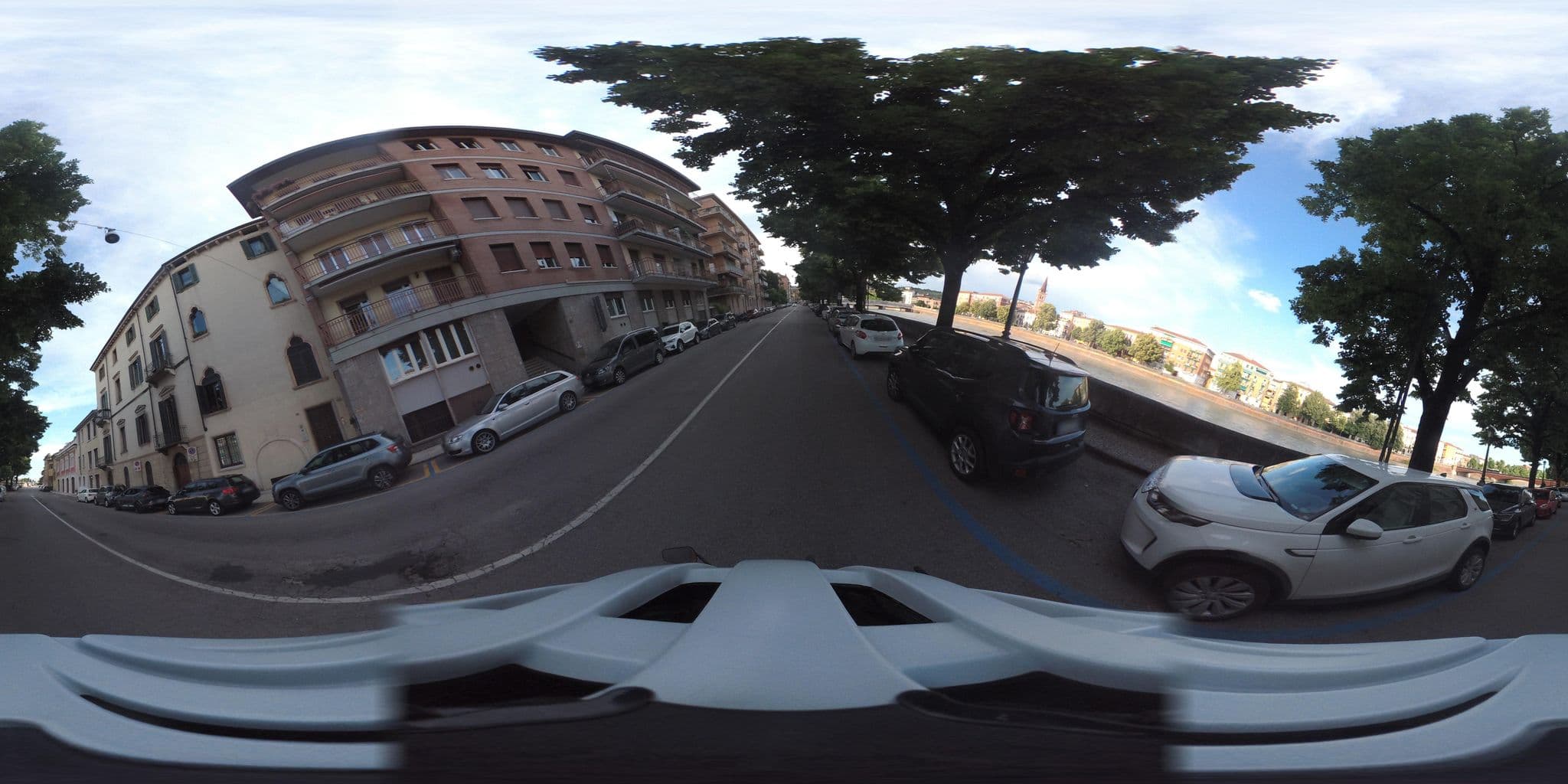 Street view near B&B Lungadige, Verona — © giubar (CC BY-SA · Mapillary)