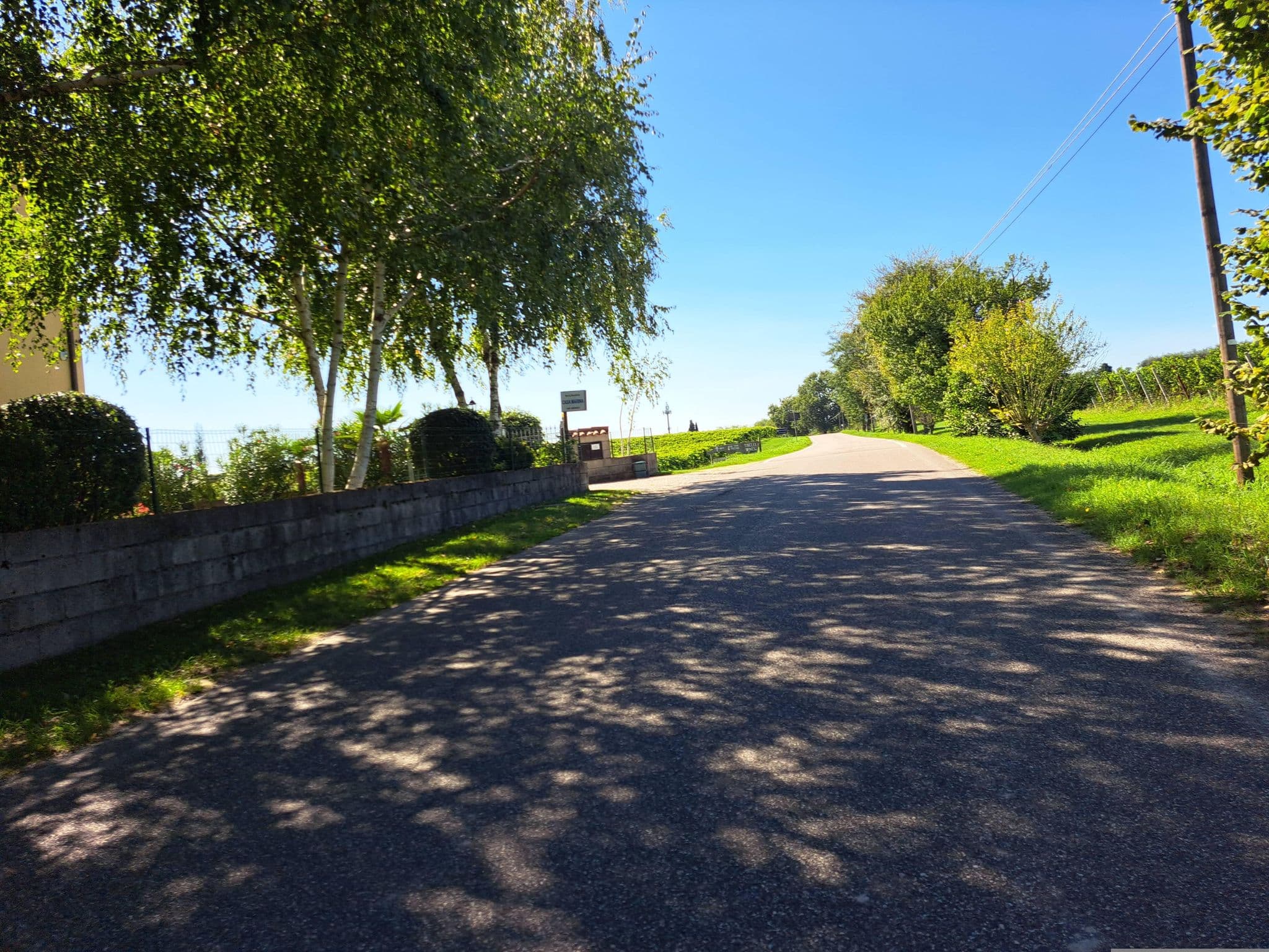 Street view near B&B Casa Marina, Sandrà — © giubar (CC BY-SA · Mapillary)