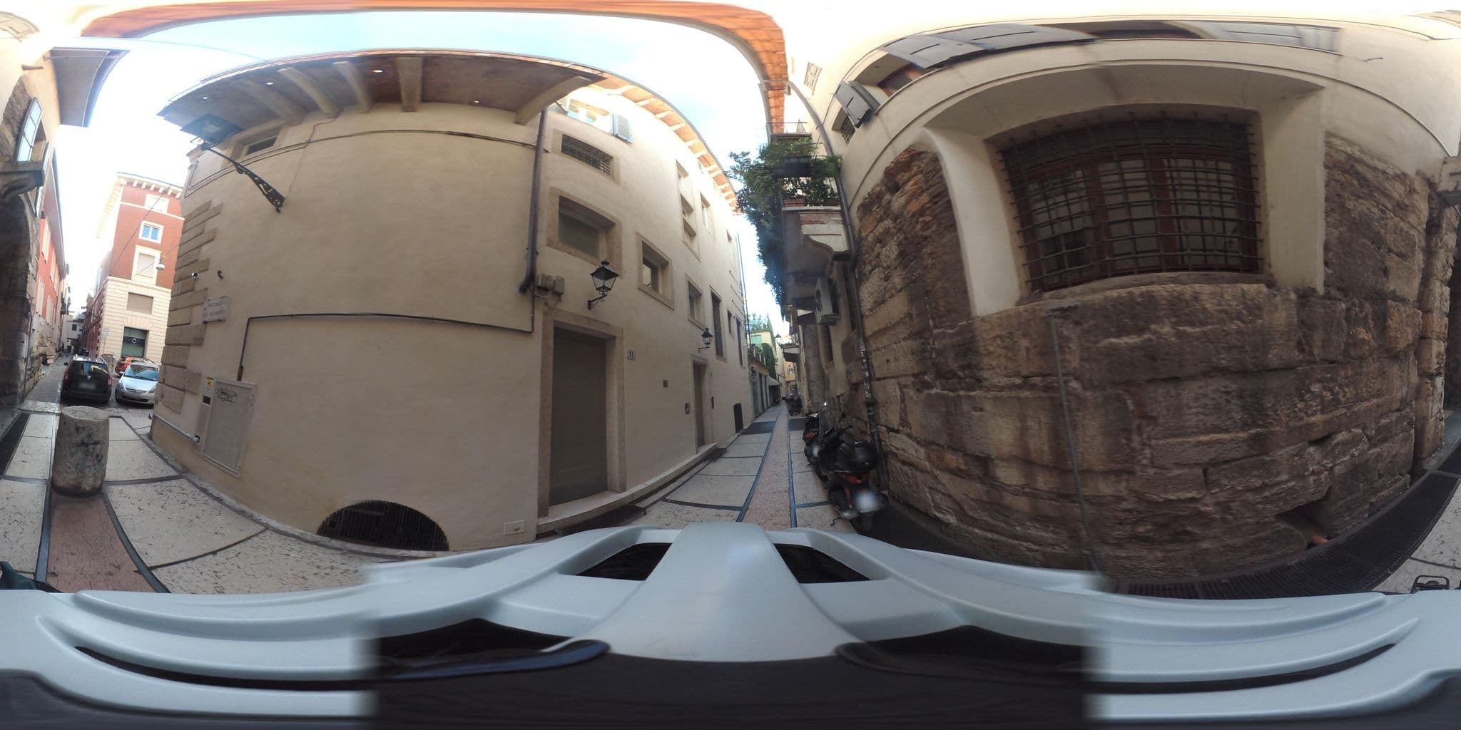 Street view near Villa della Torre in Città, Verona — © giubar (CC BY-SA · Mapillary)