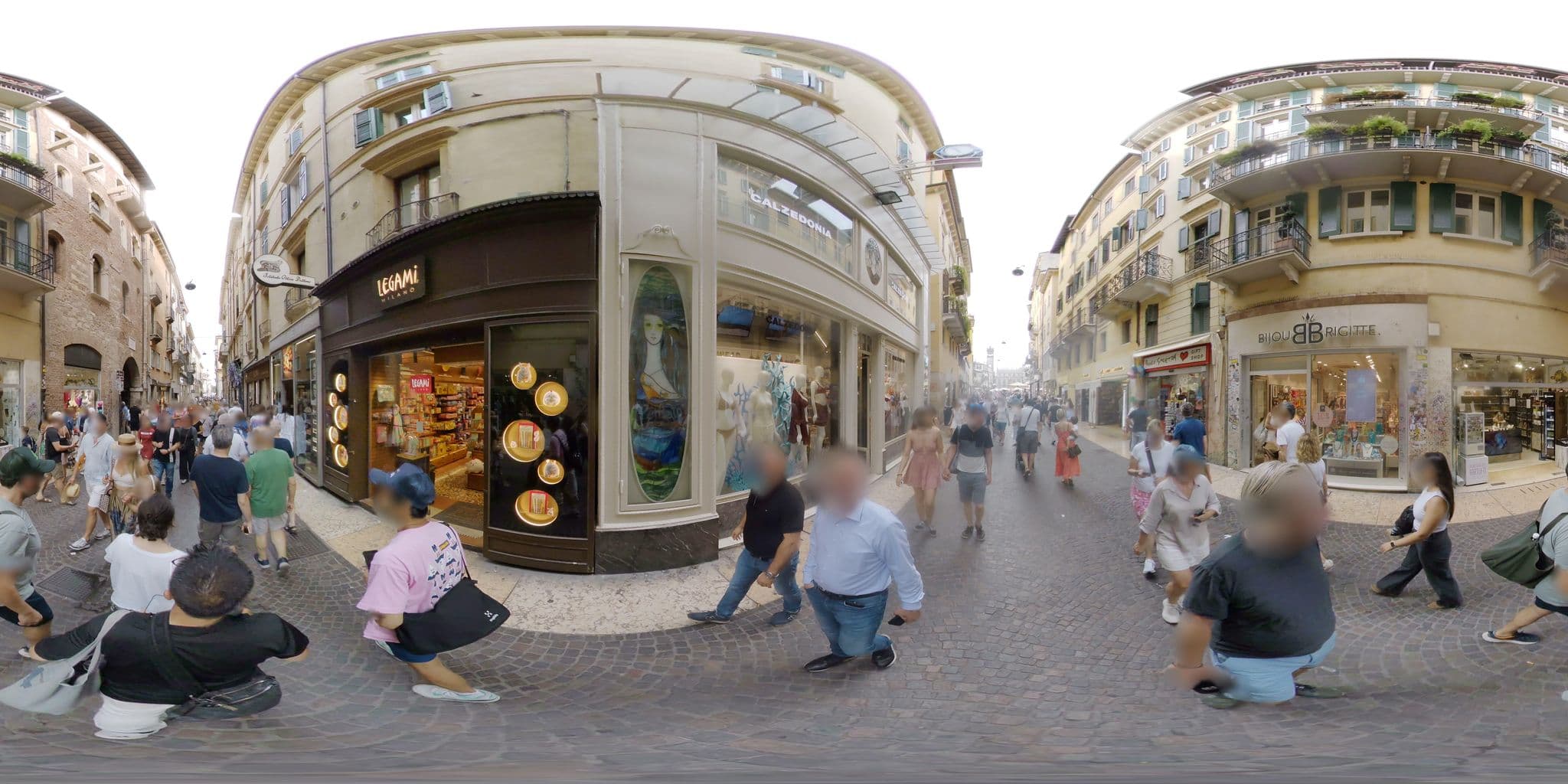 Street view near Juliet's House, Verona — © mapconcierge (CC BY-SA · Mapillary)