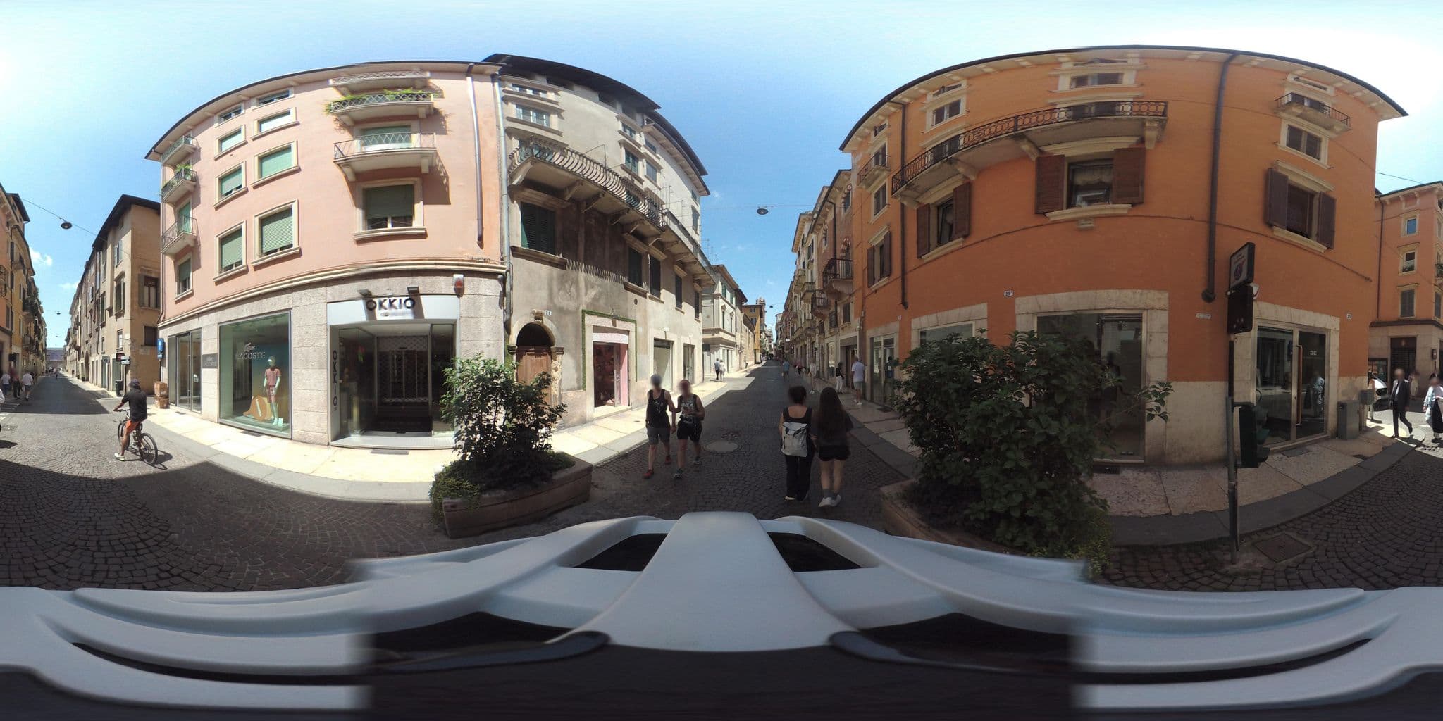 Street view near dimora 4 spade, Verona — © giubar (CC BY-SA · Mapillary)