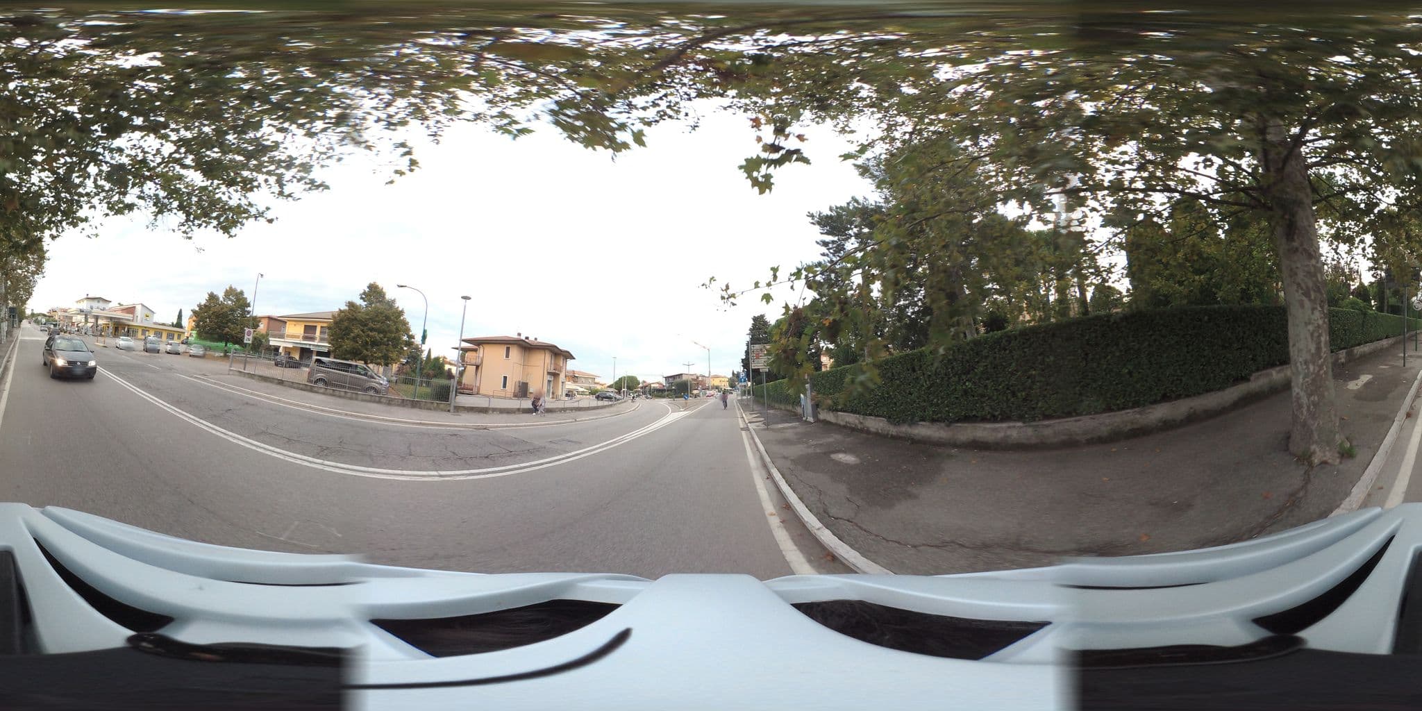 Street view near Residence La Madonnina, Peschiera del Garda — © giubar (CC BY-SA · Mapillary)