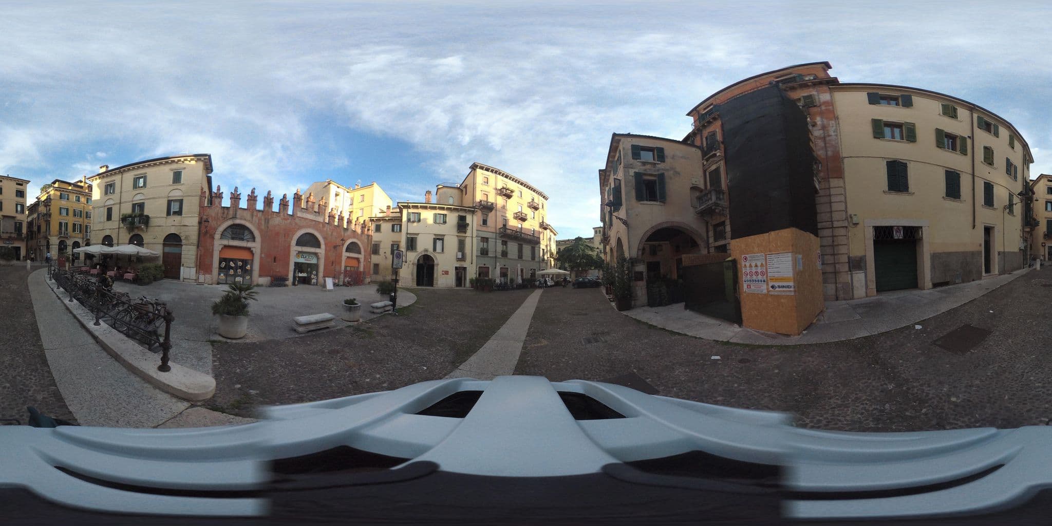 Street view near Dolce Verona Suites, Verona — © giubar (CC BY-SA · Mapillary)