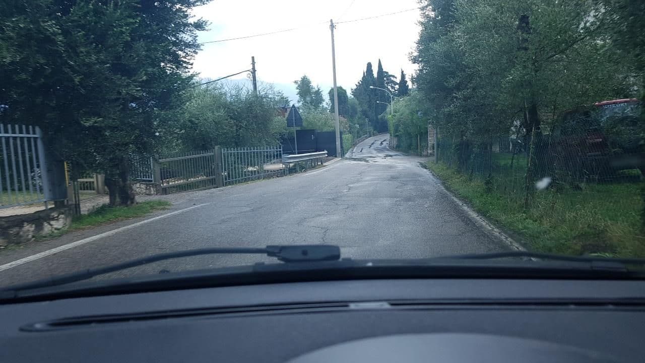 Street view near Cosy Torri Apartments, Torri del Benaco — © mik007 (CC BY-SA · Mapillary)