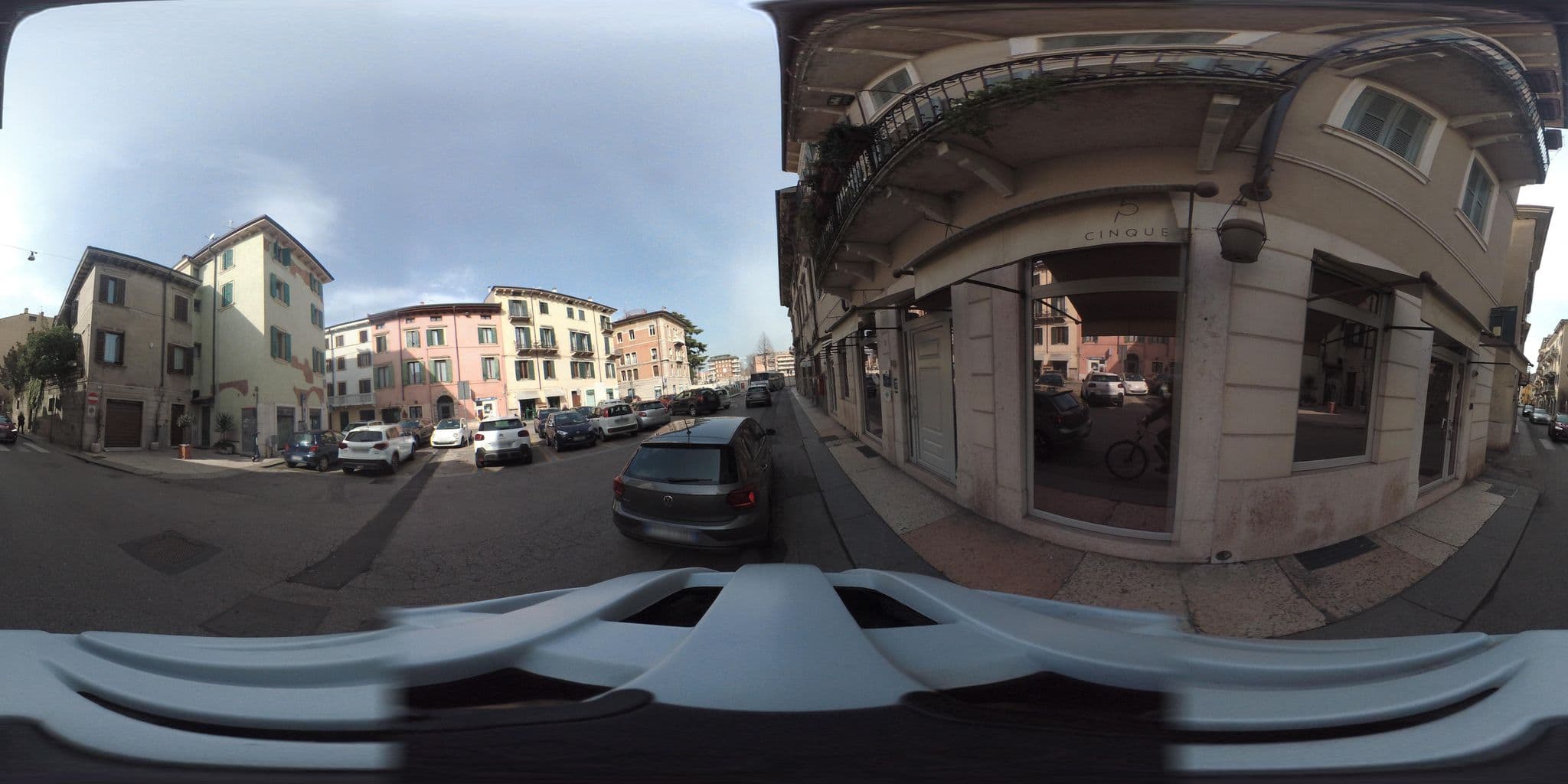 Street view near Cinque, Verona — © giubar (CC BY-SA · Mapillary)