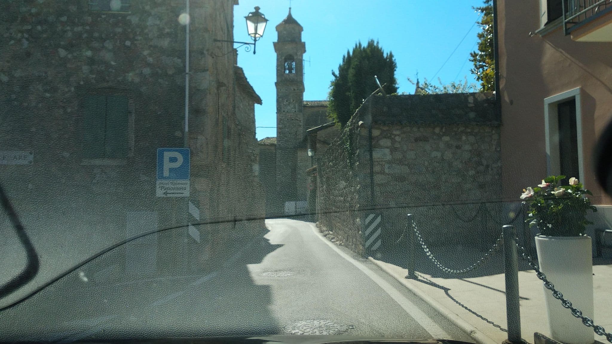 Street view near Hotel Panorama, Torri del Benaco — © steinm (CC BY-SA · Mapillary)