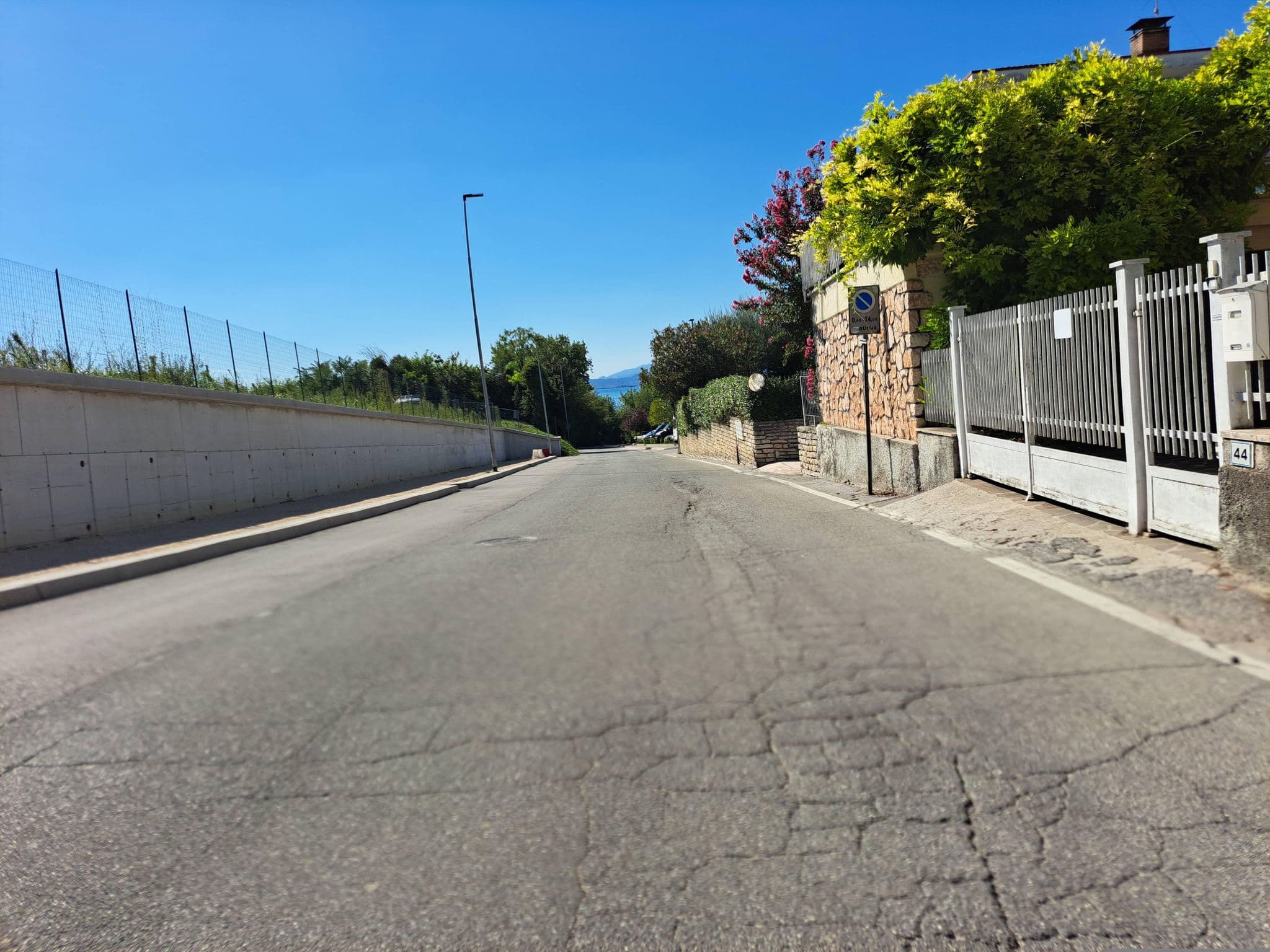 Street view near Ristorante Pizzeria Hotel La Guglia, Colà — © giubar (CC BY-SA · Mapillary)