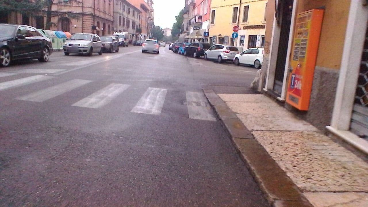 Street view near B&B il Fiore di Roby, Verona — © vrmap (CC BY-SA · Mapillary)