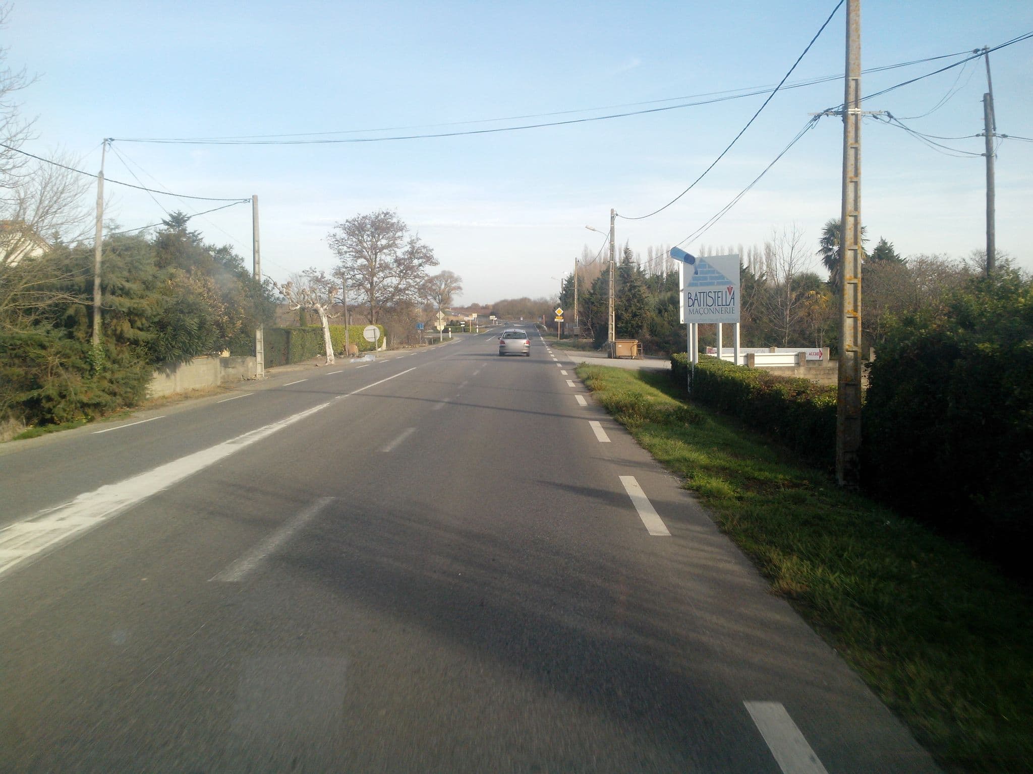 Street view near Aire de Camping Cars Alzonne, Alzonne — © hamlet (CC BY-SA · Mapillary)