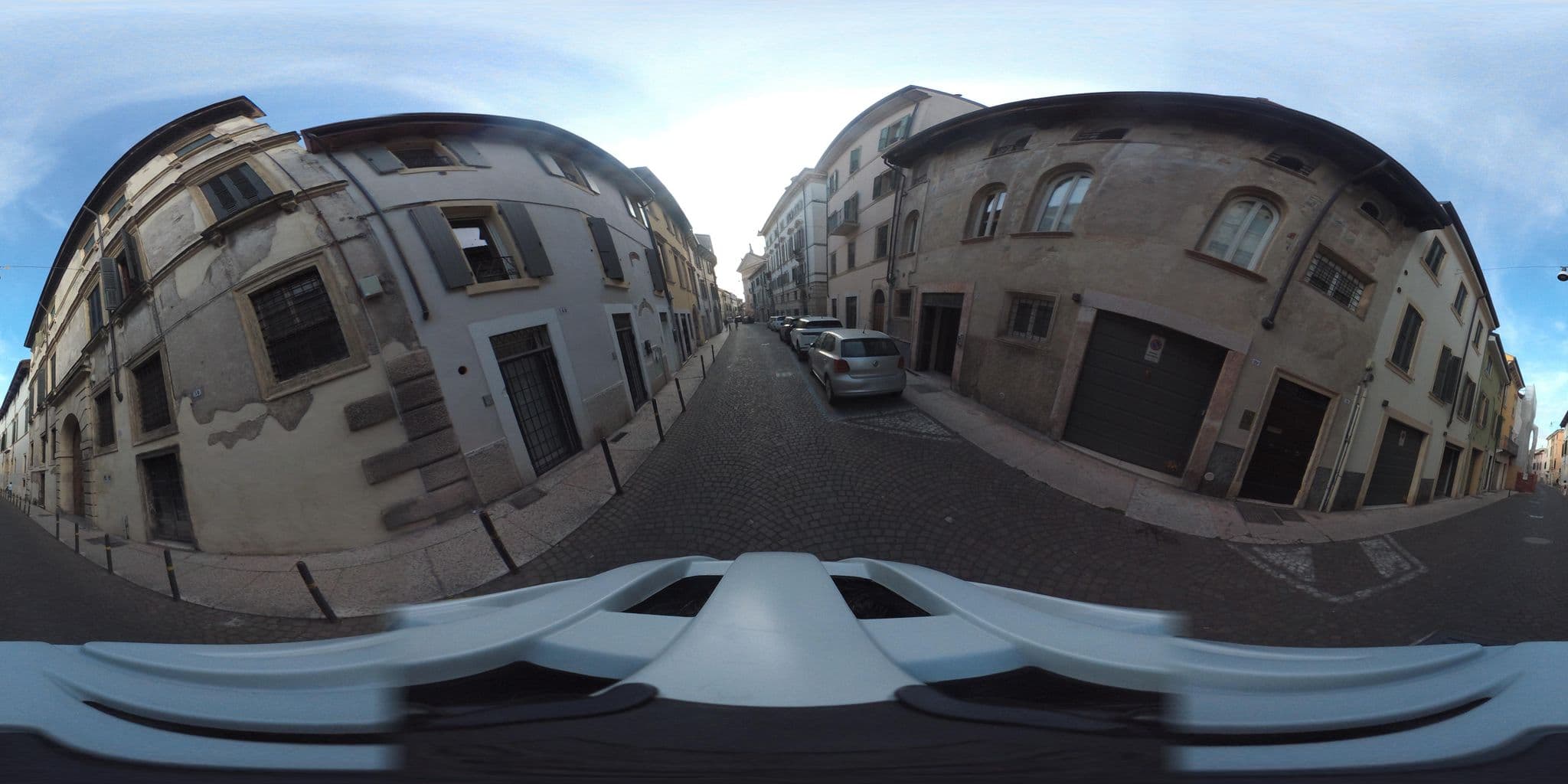 Street view near I Love Tourist, Verona — © giubar (CC BY-SA · Mapillary)