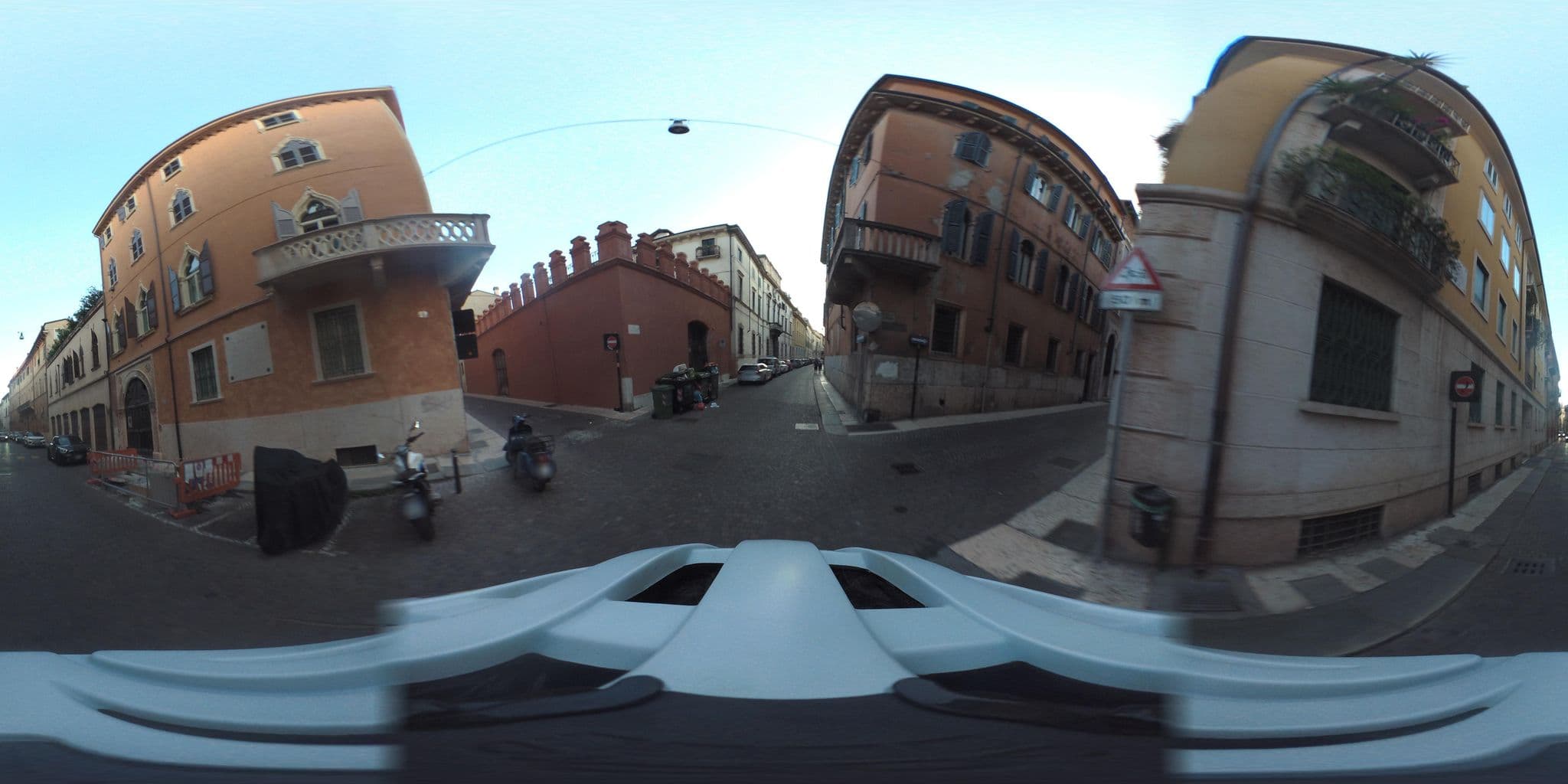 Street view near Residenza Callas II, Verona — © giubar (CC BY-SA · Mapillary)