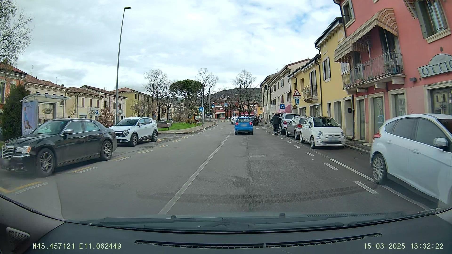 Street view near B & B 4 Stagioni, Montorio — © Jacopo86 (CC BY-SA · Mapillary)