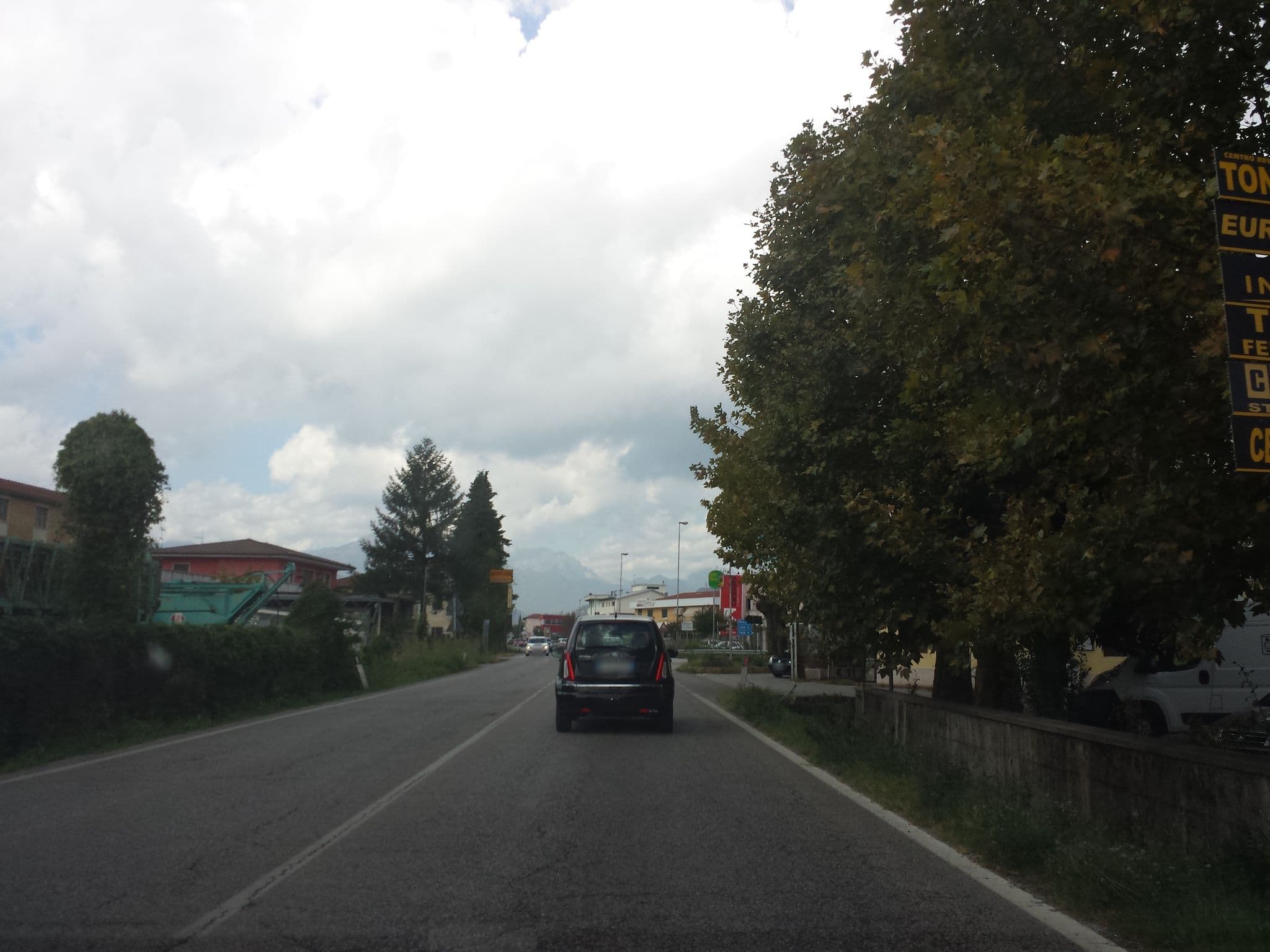 Street view near Hotel Vittoria, Cereda-Cozza Cornedo — © lucamenini (CC BY-SA · Mapillary)