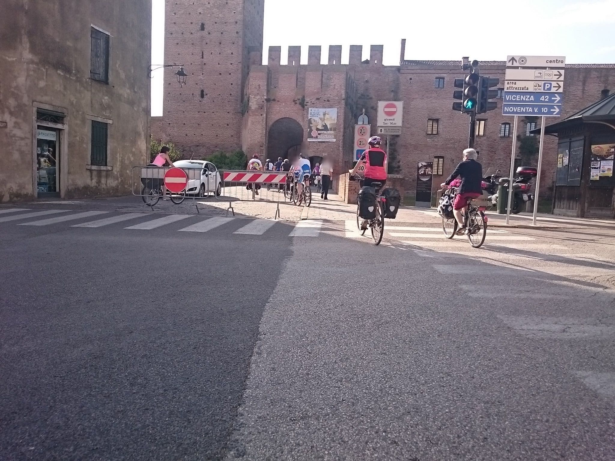 Street view near Sotto Le Mura, Montagnana — © voschix (CC BY-SA · Mapillary)