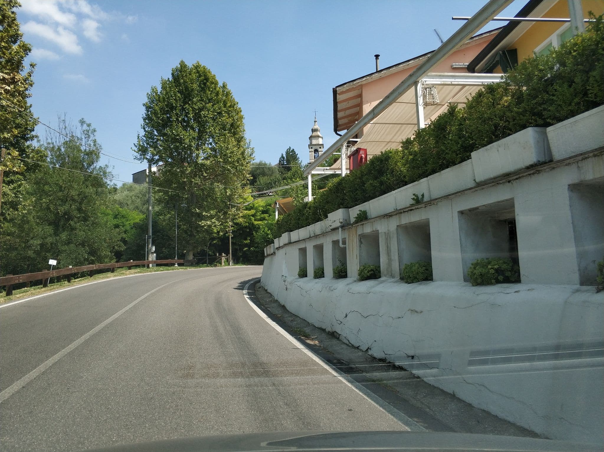 Street view near Resort Belvedere ai colli, Galzignano — © canfe (CC BY-SA · Mapillary)
