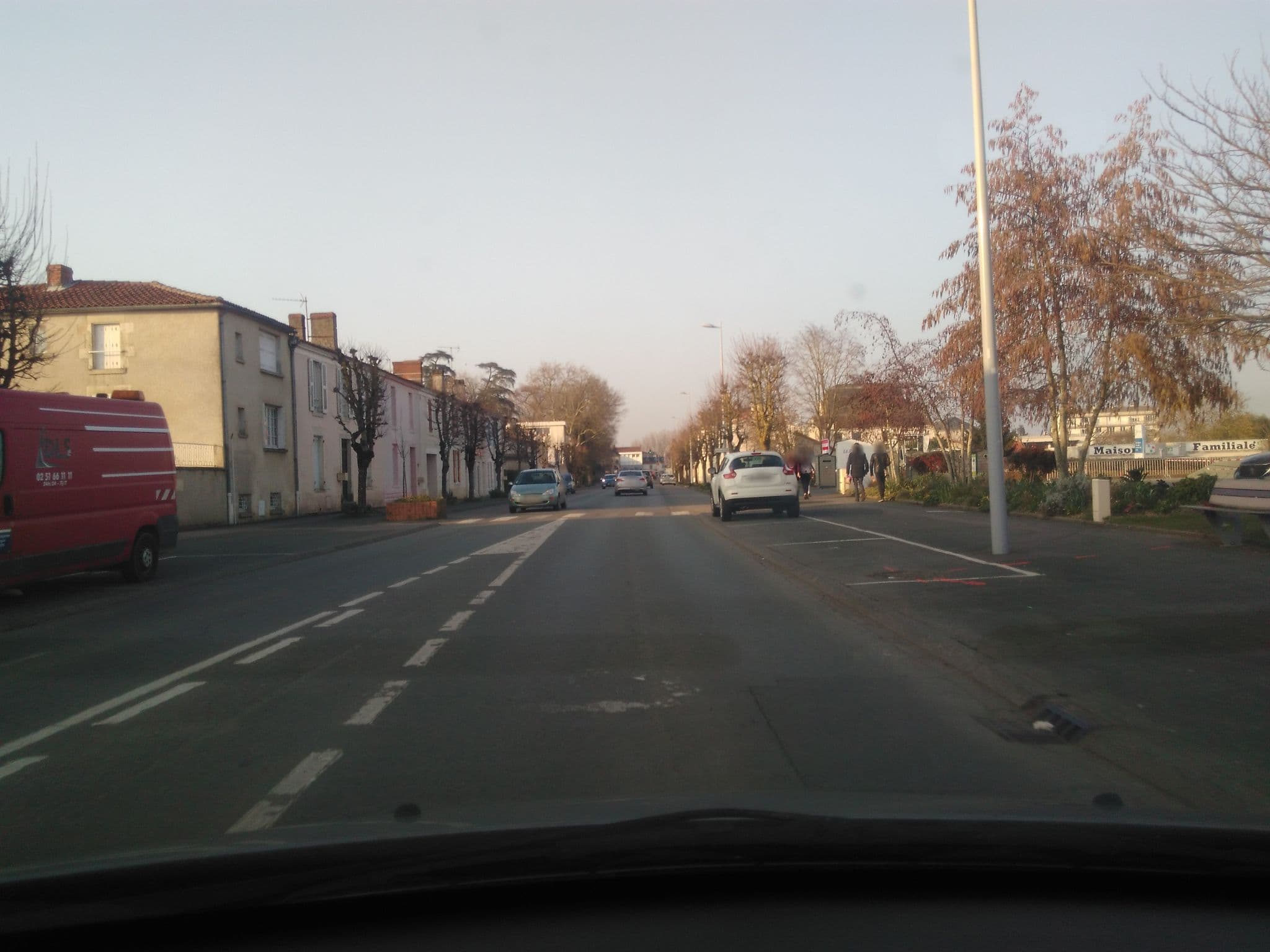 Street view near Aire de Clemenceau - Chantonnay, Chantonnay — © operon85 (CC BY-SA · Mapillary)