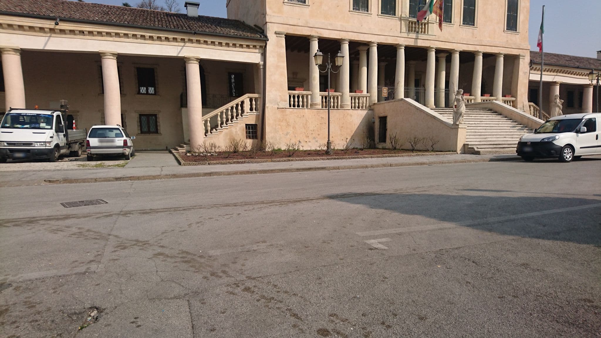 Street view near Hotel Ristorante Miravalle, Montegalda — © voschix (CC BY-SA · Mapillary)