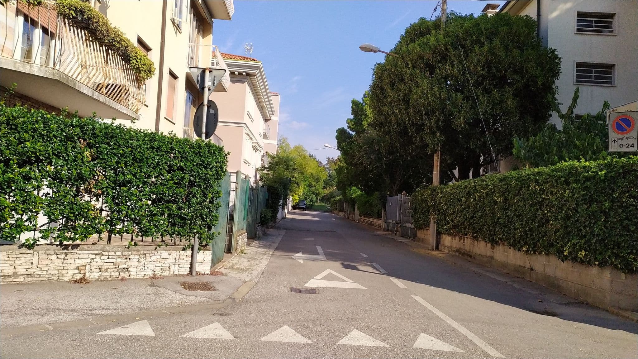 Street view near Vacation Venice Hotel, Vicenza — © mircozorzo (CC BY-SA · Mapillary)