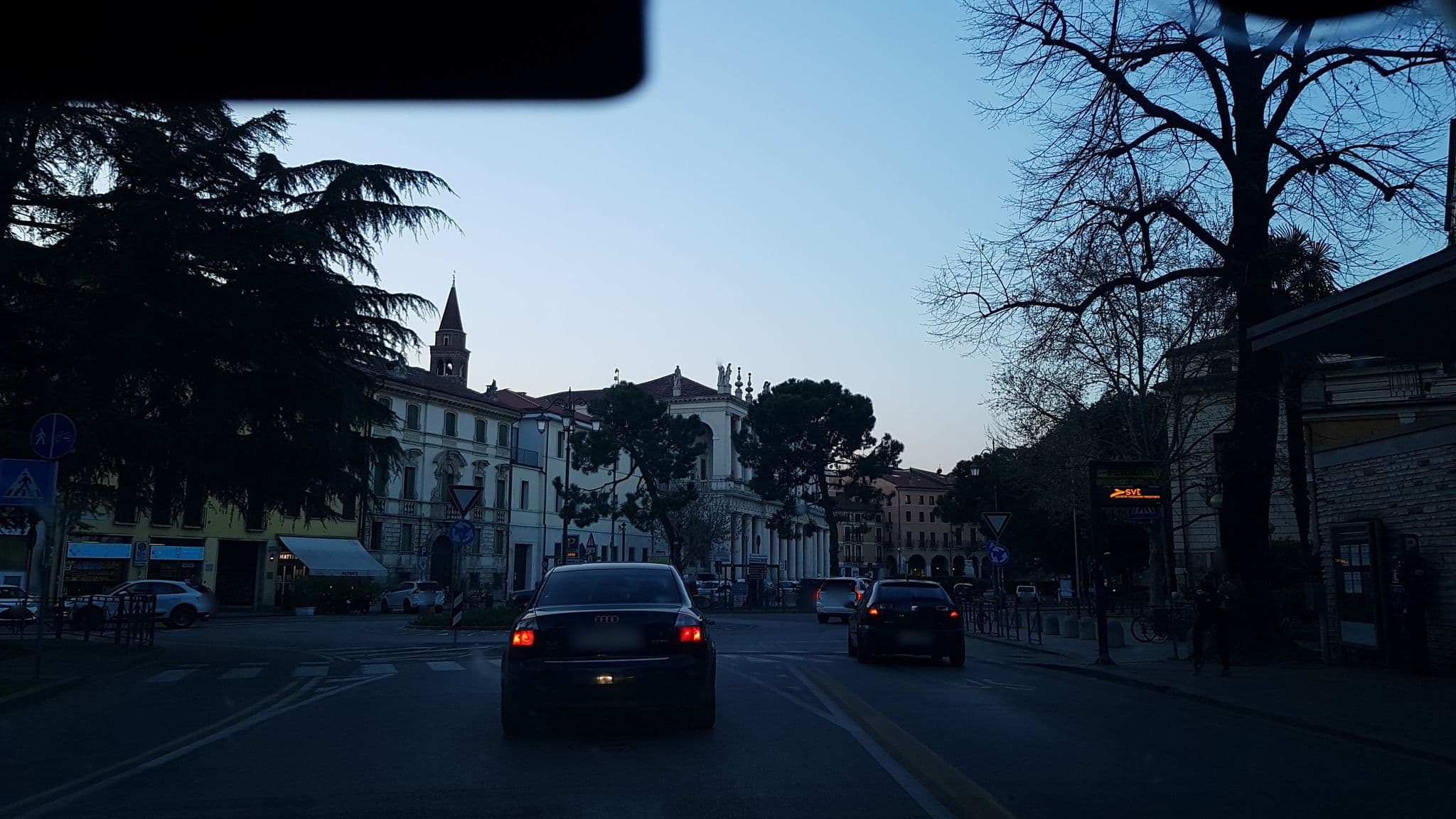 Street view near G Boutique Hotel, Vicenza — © lucamenini (CC BY-SA · Mapillary)