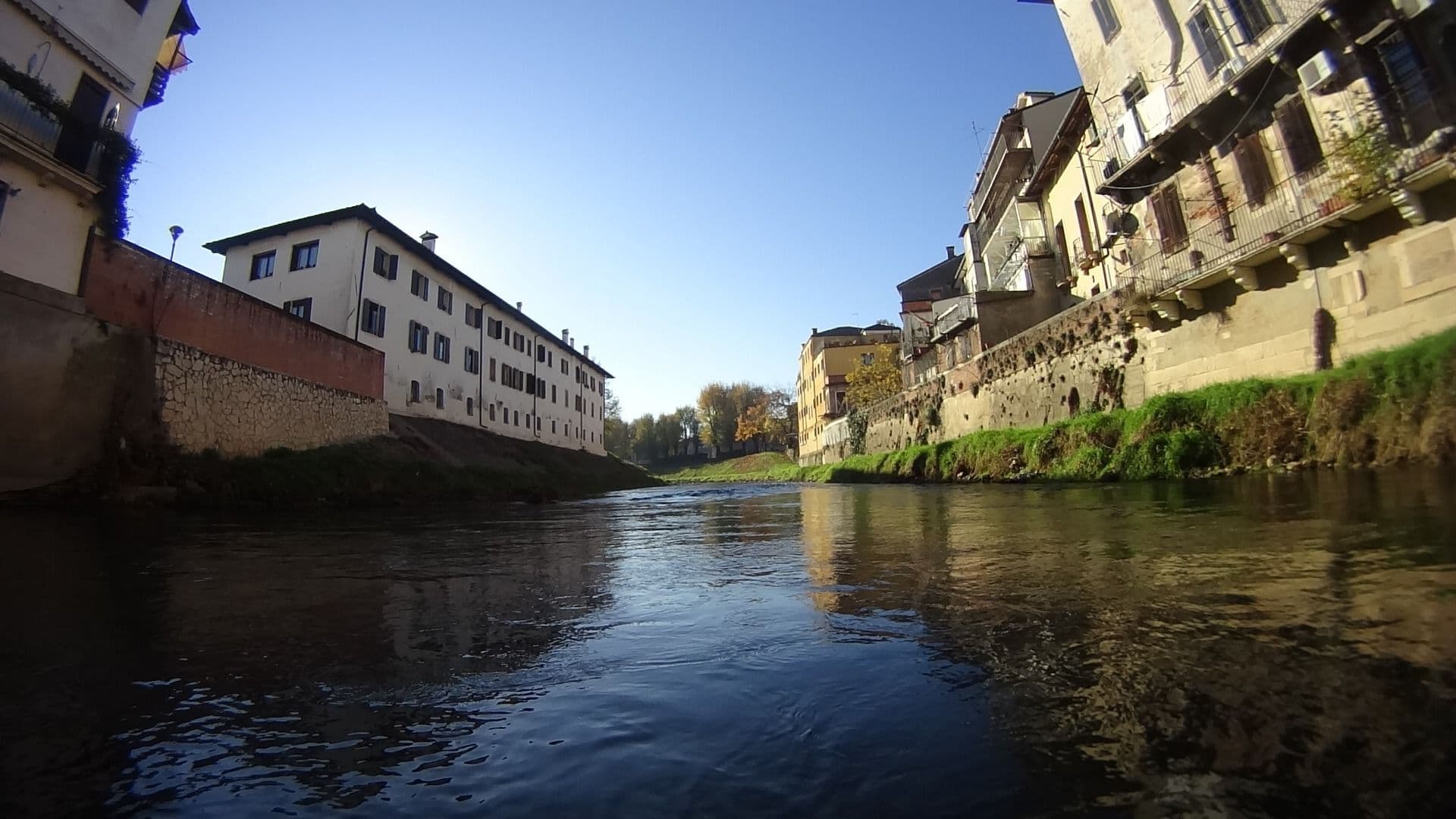 Street view near Cà Del Pomo Granà Al Roman, Vicenza — © piroa (CC BY-SA · Mapillary)