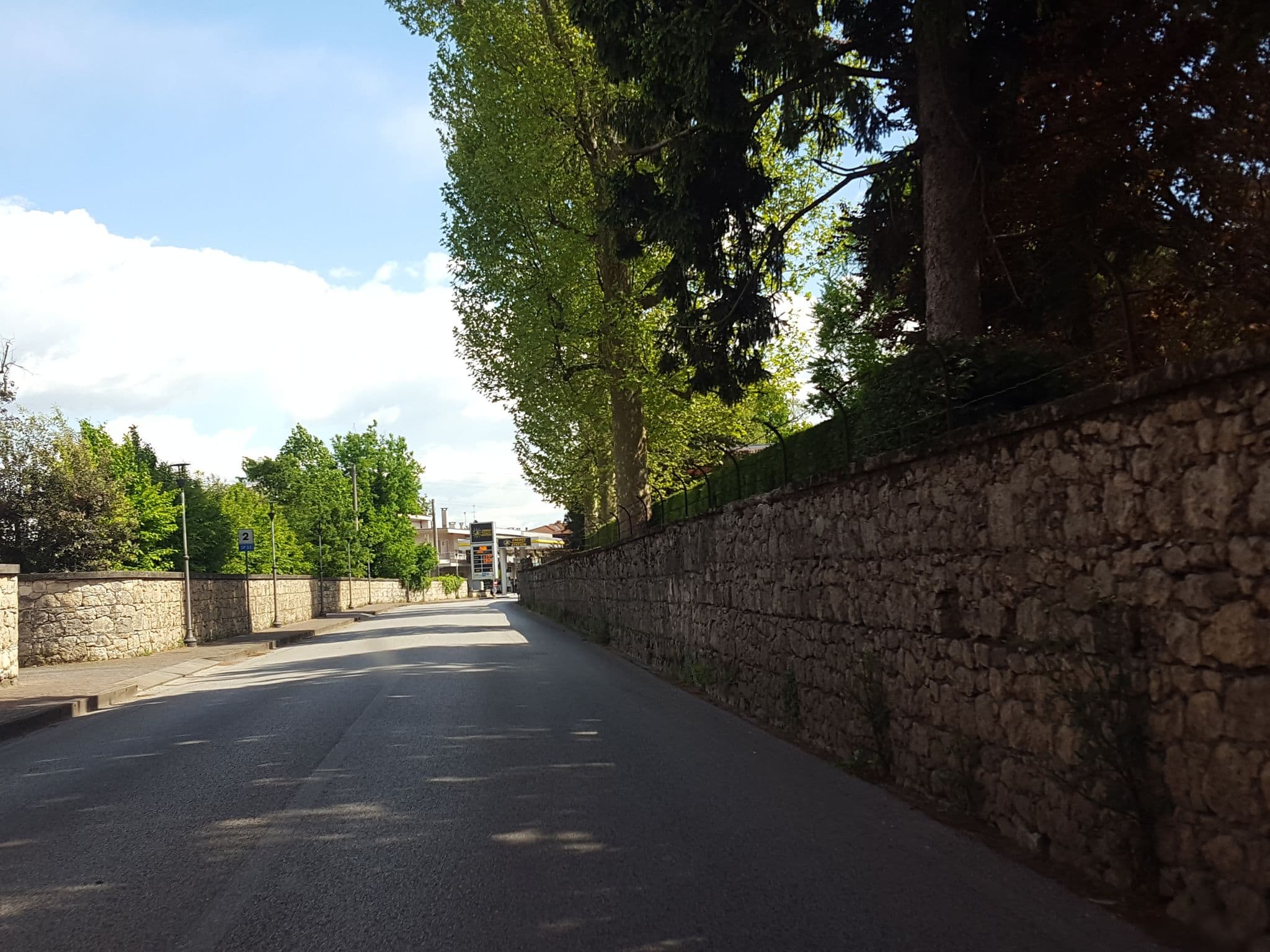 Street view near Agriturismo Fattoria Villa Curti Lorenzo, Sovizzo — © lucamenini (CC BY-SA · Mapillary)