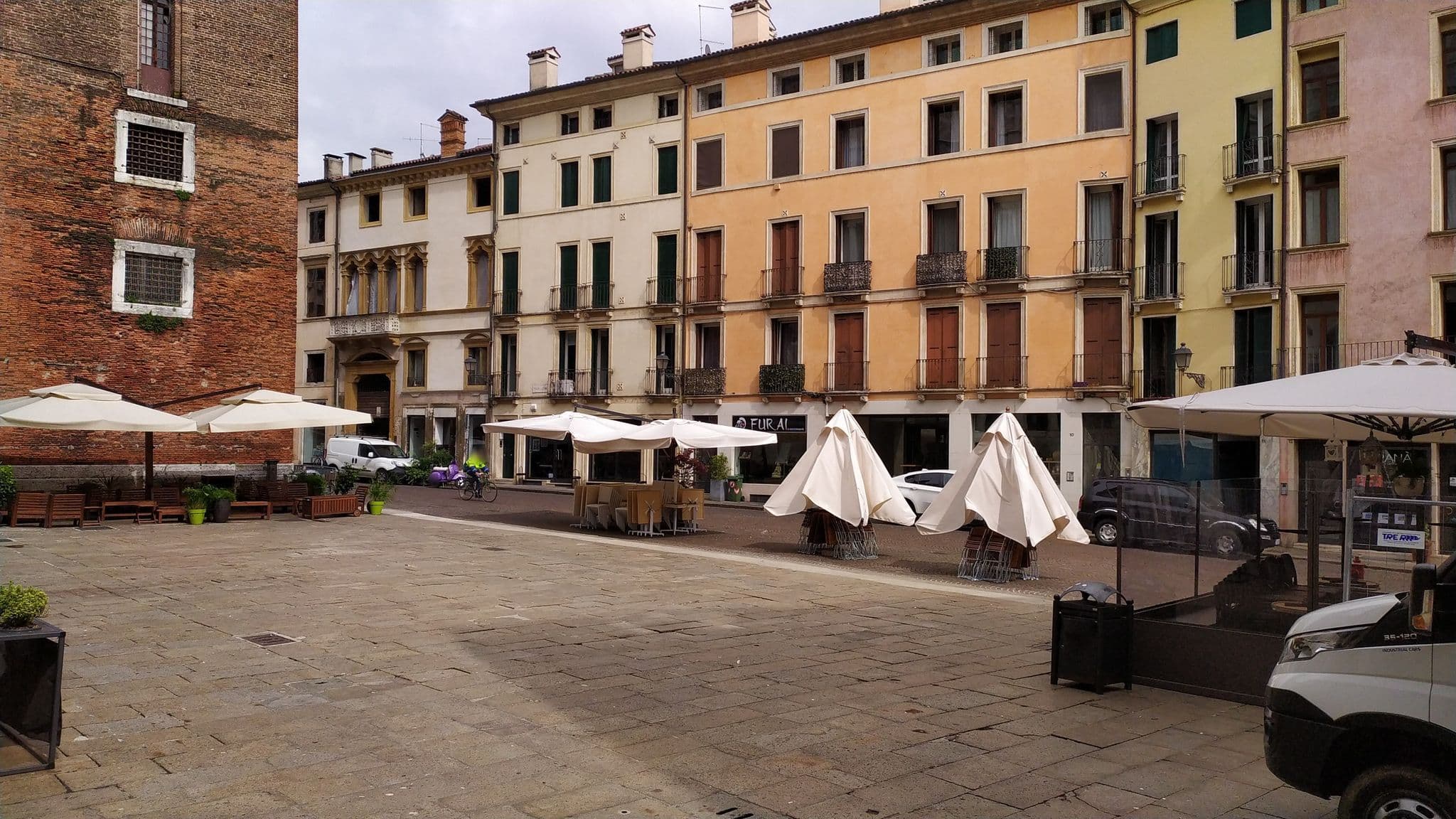 Street view near Le Volte, Vicenza — © mircozorzo (CC BY-SA · Mapillary)